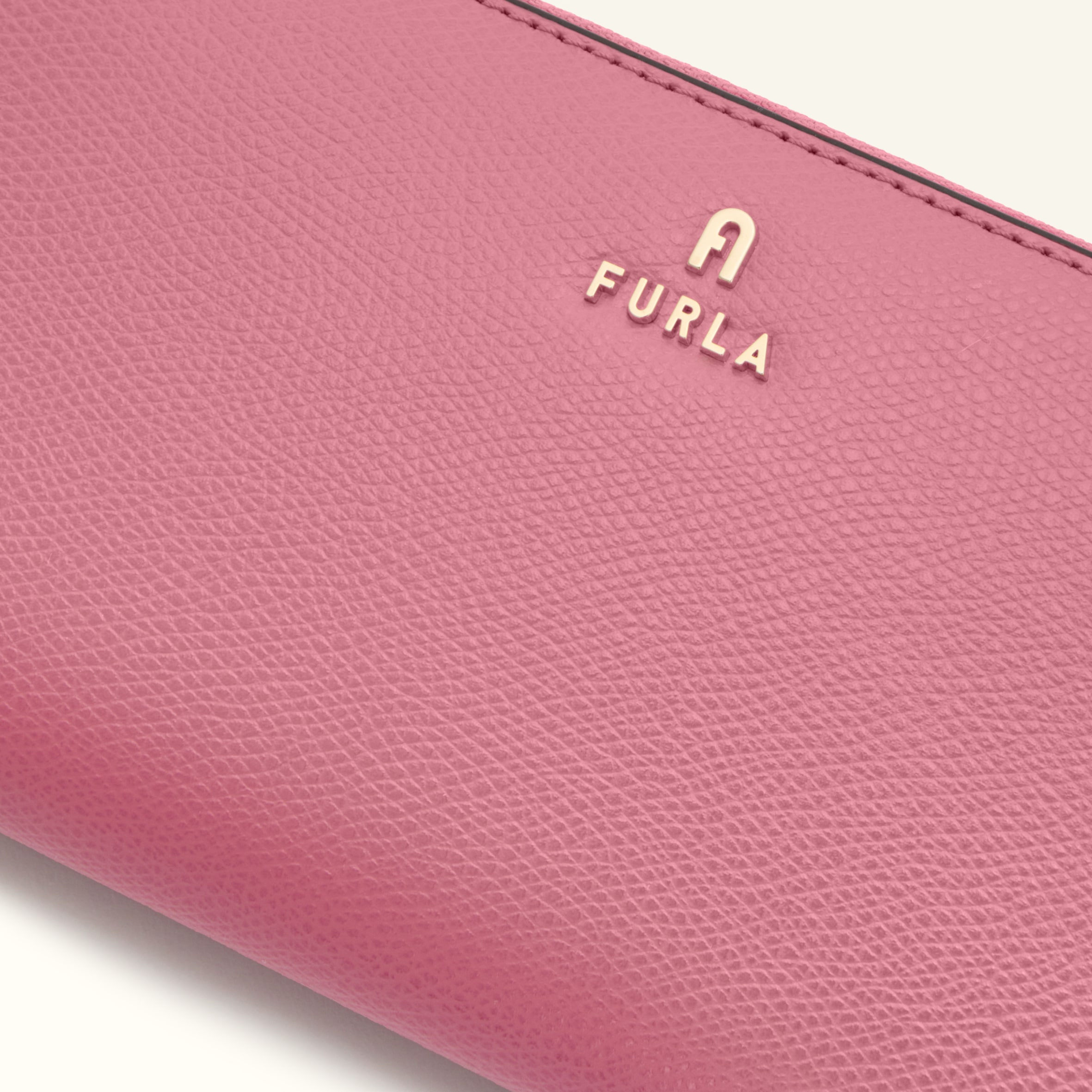 Furla Camelia Zip Around XL