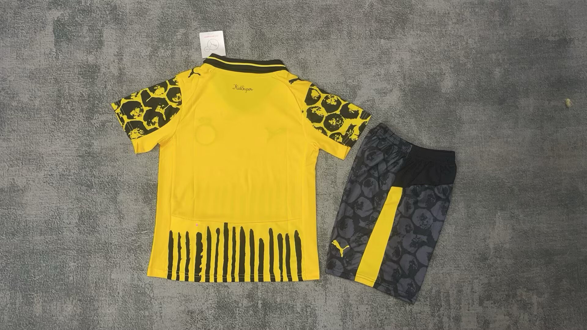 25-26 Dortmund special edition yellow jersey - children's version