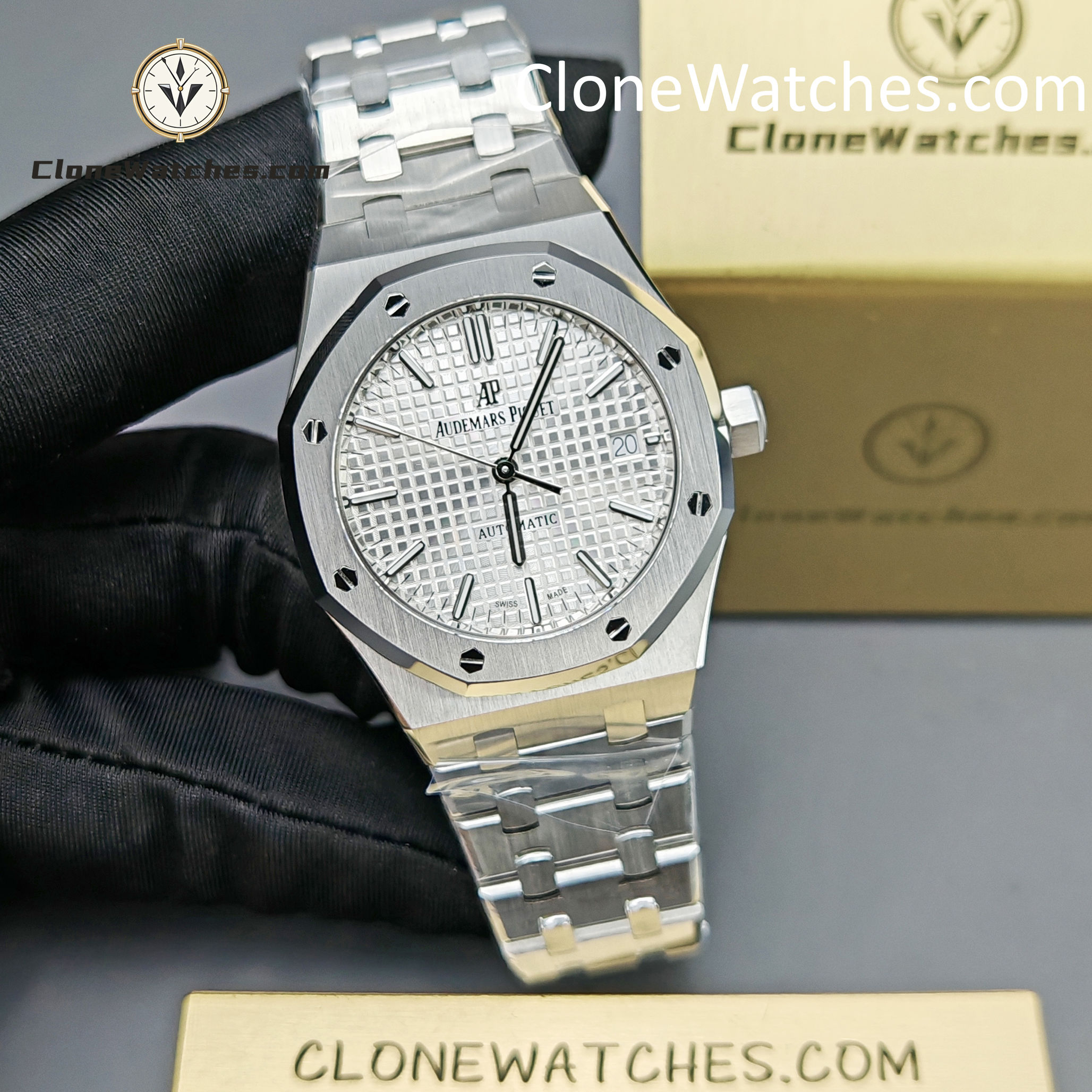 Audemars Piguet Super Clone Watches 1:1 Royal Oak 15450 White Dial 37MM