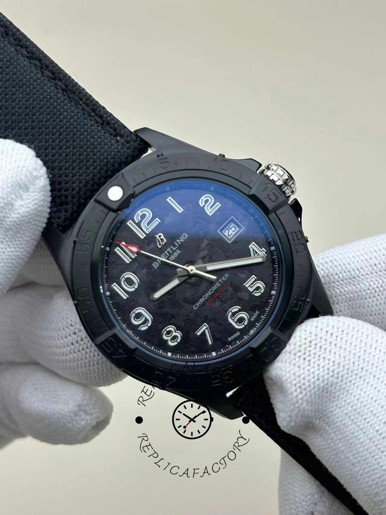 Breitling Avenger Automatic 42mm S17328101B1X1 Replica