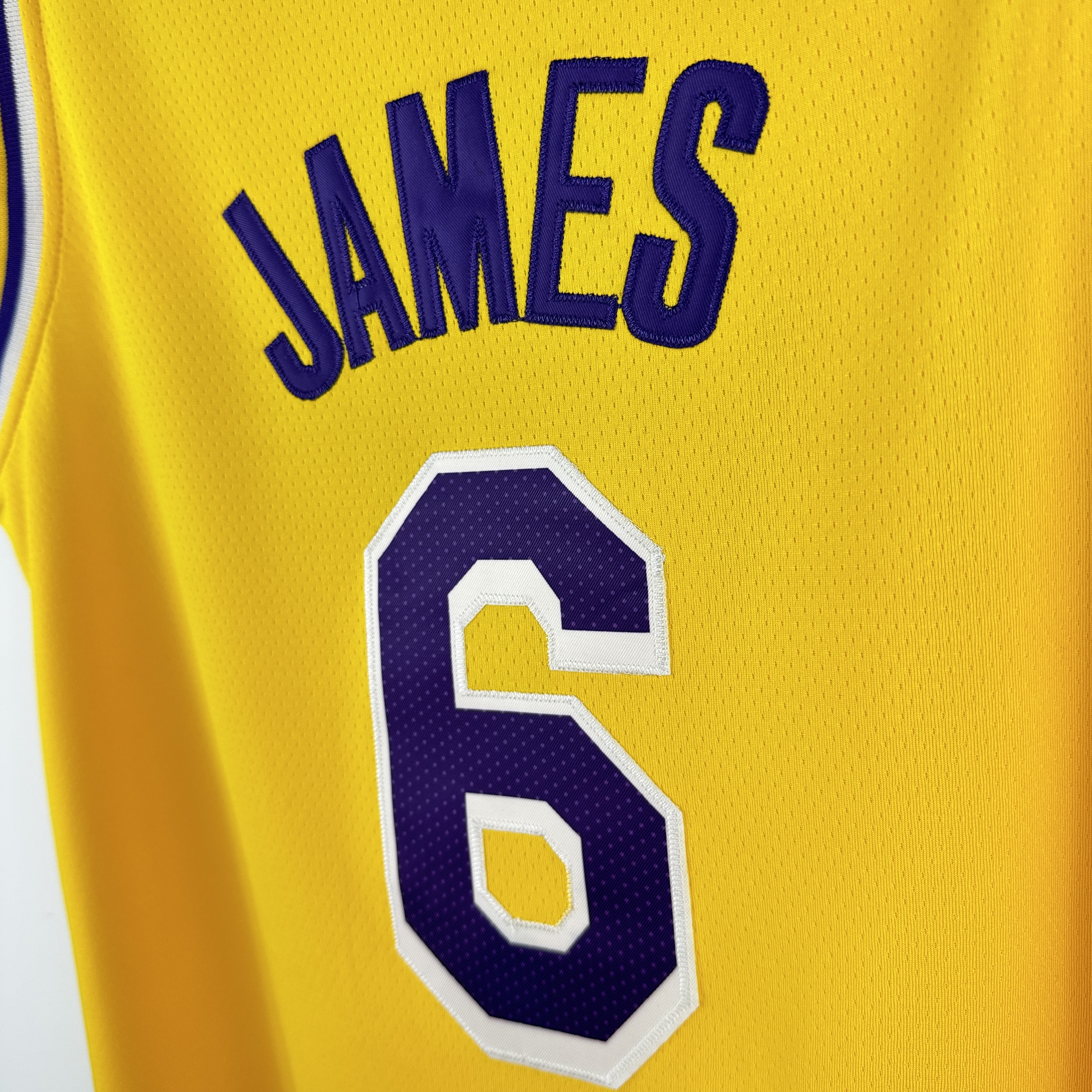Embroidered Lakers Crew Neck Yellow No. 6 James