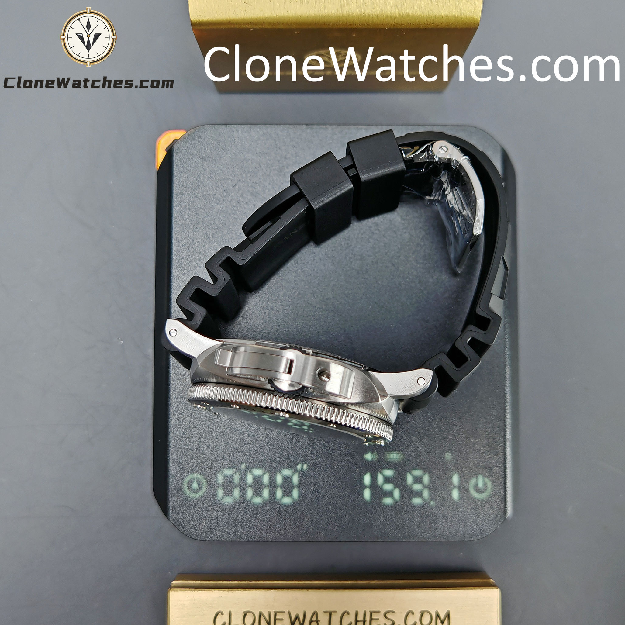 Panerai Super Clone Watches 1:1 Submersible GMT Navy SEALs PAM01323 Gradient Gray dial