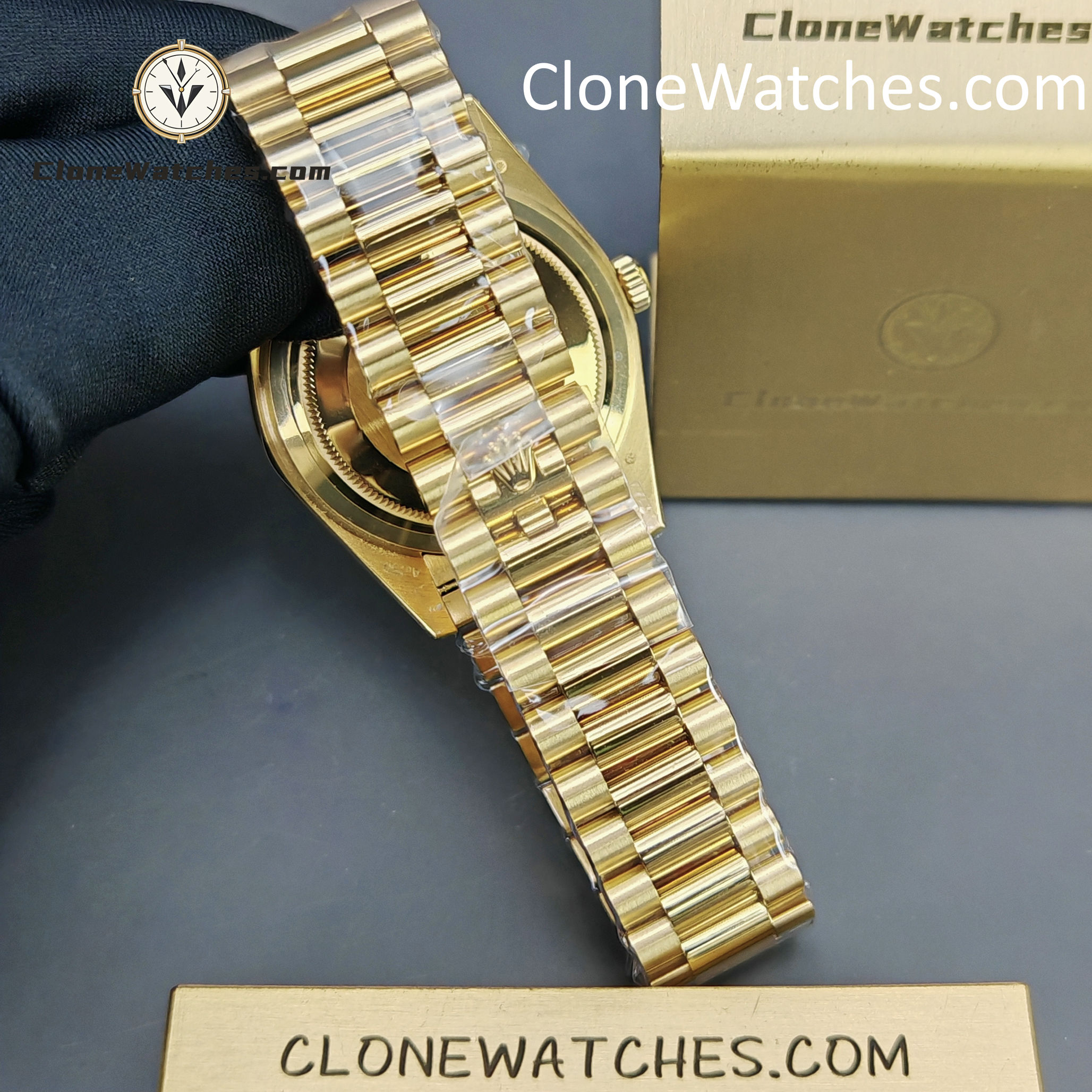 Rolex Super Clone Watches 1:1 Day Date 18K Gold Diamond Dial 40mm m228238-0005 3255 Movement