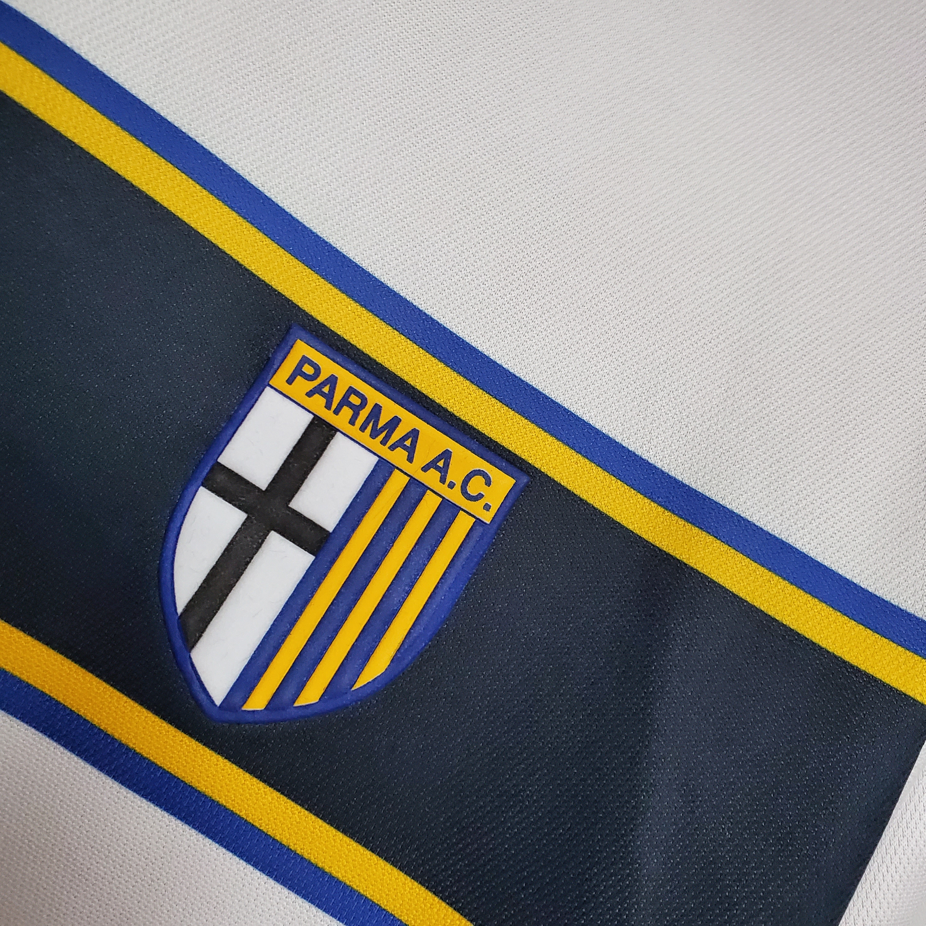 2002/03 Parma Away Retro Jersey 1:1 Thai Quality