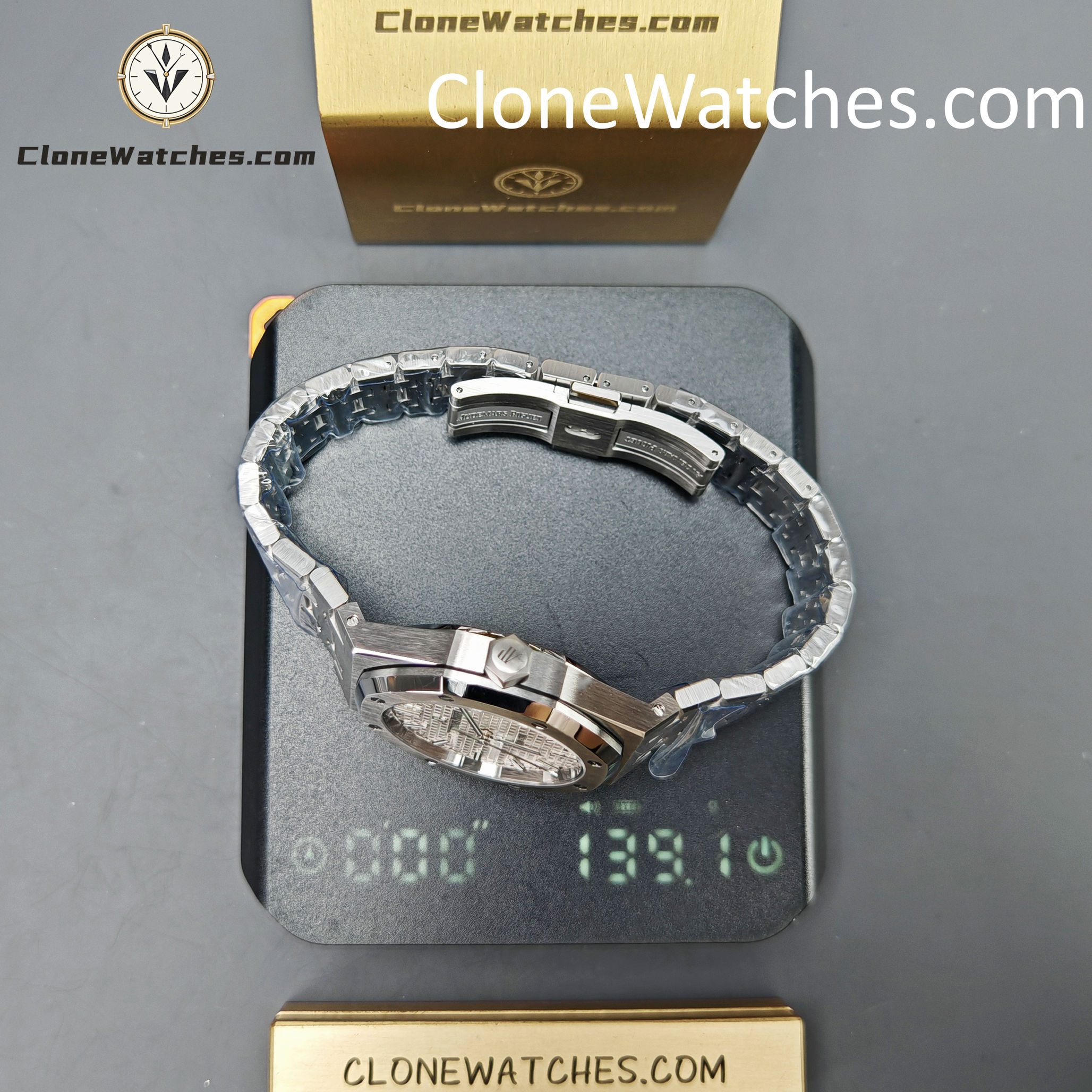 Audemars Piguet Super Clone Watches 1:1 Royal Oak 15450 White Dial 37MM
