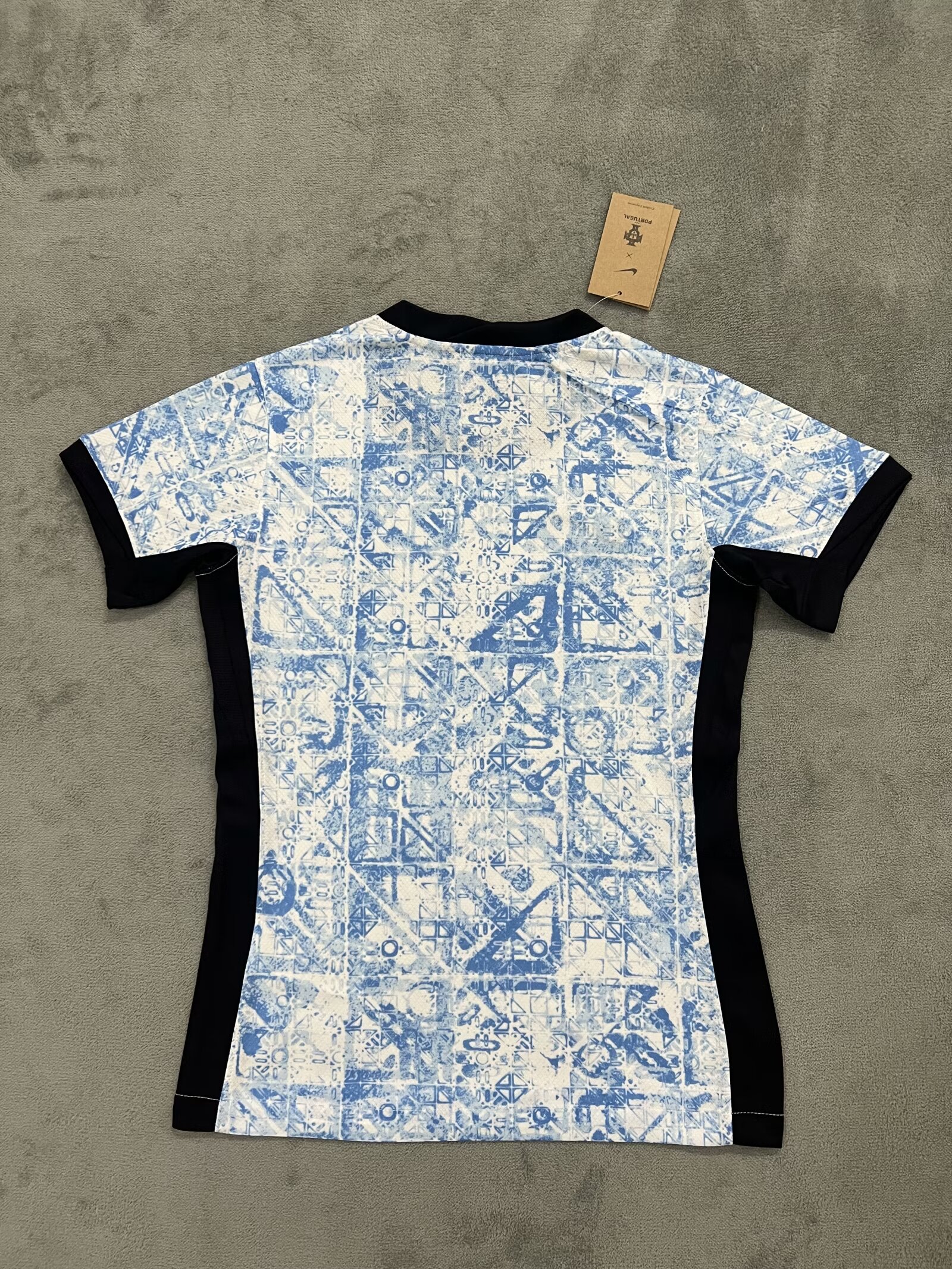 2024/25 Portugal Away Women's Jersey - Fans Edition