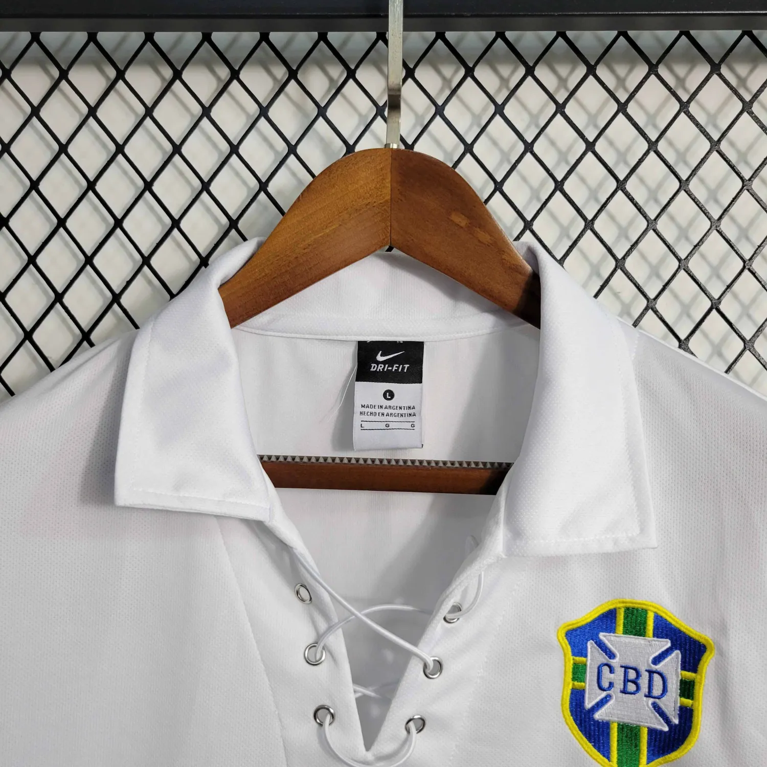 2004 Brazil White Retro Jersey - Fans Edition