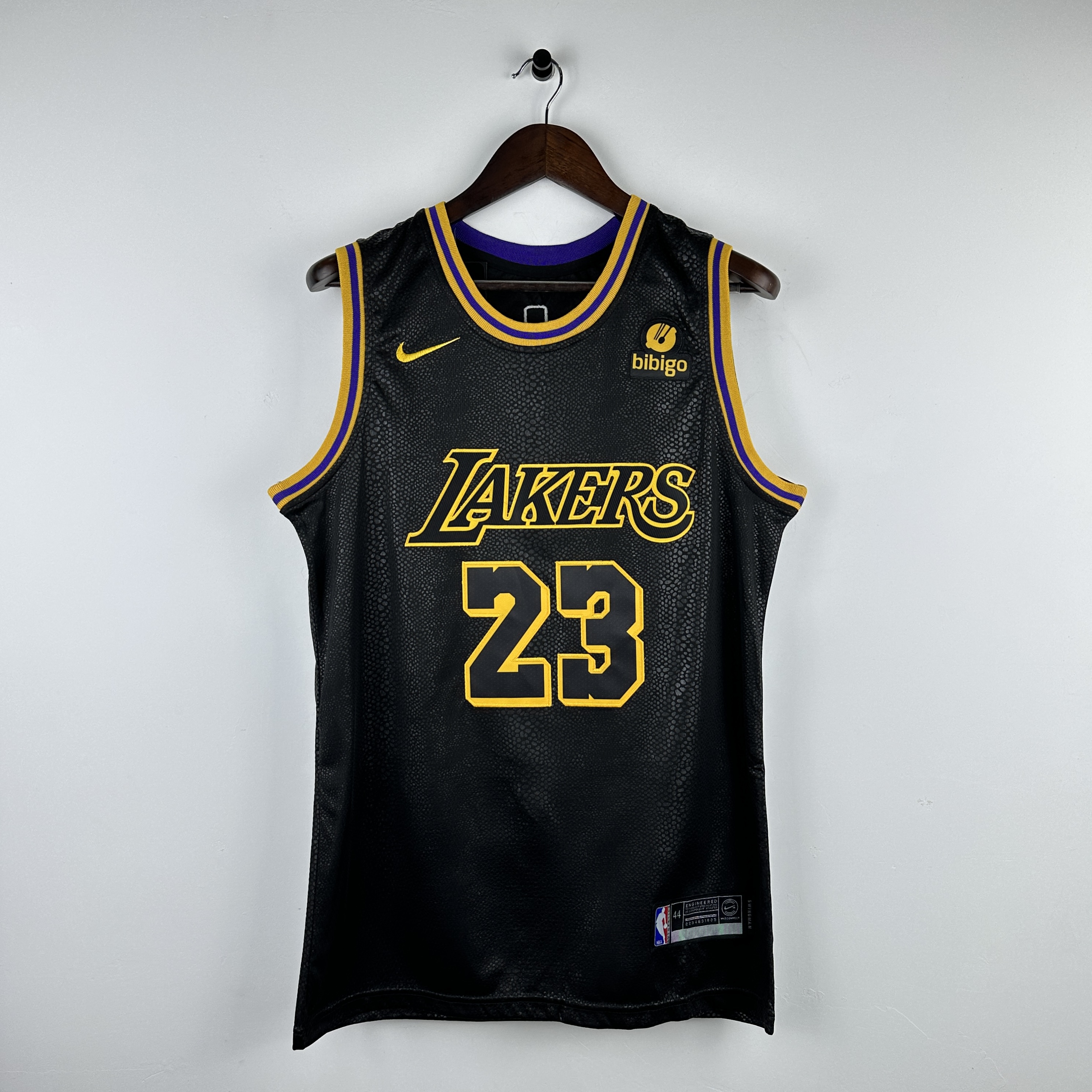 Embroidery Lakers Snake No. 23 James