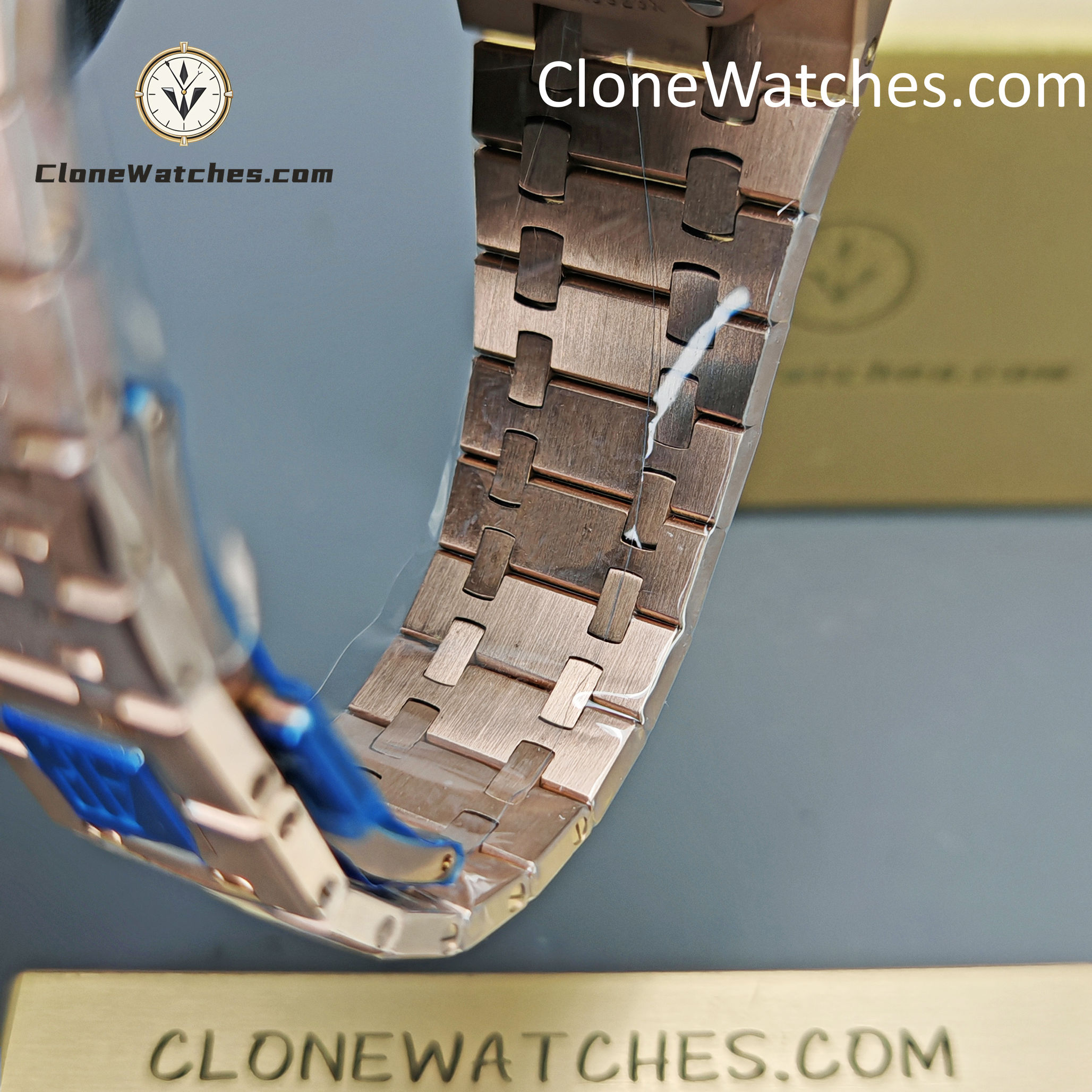 Audemars Piguet Super Clone Watches 1:1 Royal Oak Rose Gold 26240 Green Dial