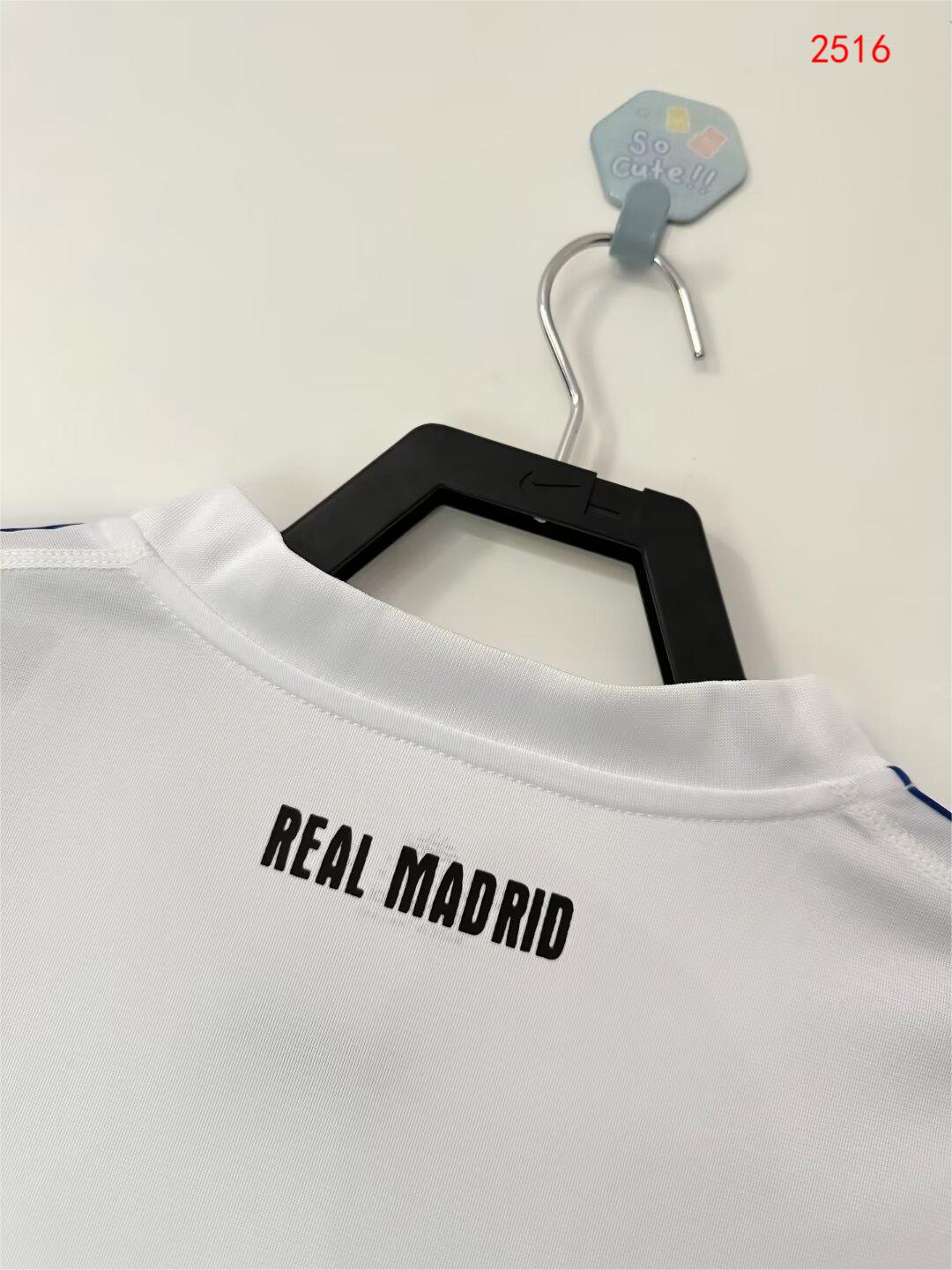 2010/11 Real Madrid retro home jersey 1:1 Thai quality - fans edition