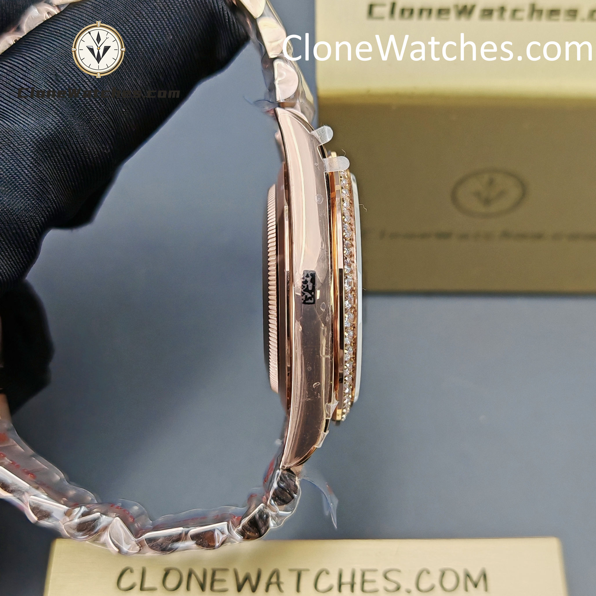 Rolex Super Clone Watches 1:1 Day Date Rose Gold Green Roman Dial 40mm m228345rbr-0011 3255 Movement