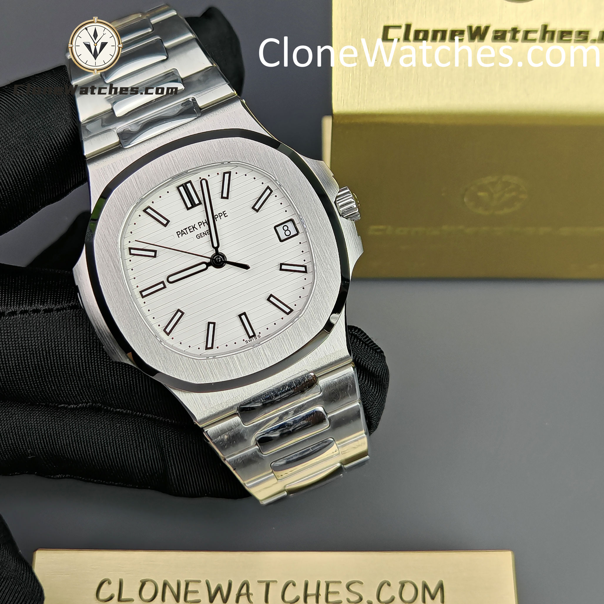 Patek Philippe Super Clone Watches 1:1 Nautilus 5711 White Dial