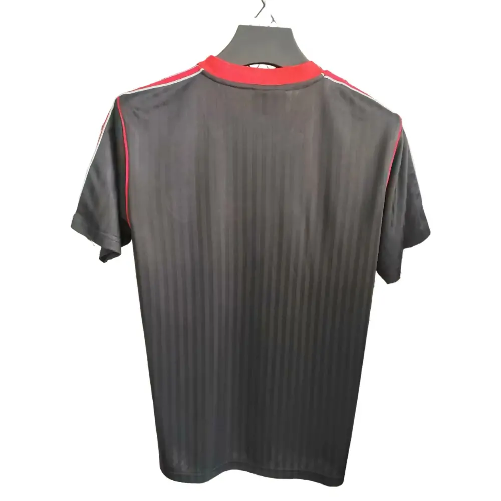 2025-26-Manchester United Retro Commemorative Edition-Jersey-Fan Edition