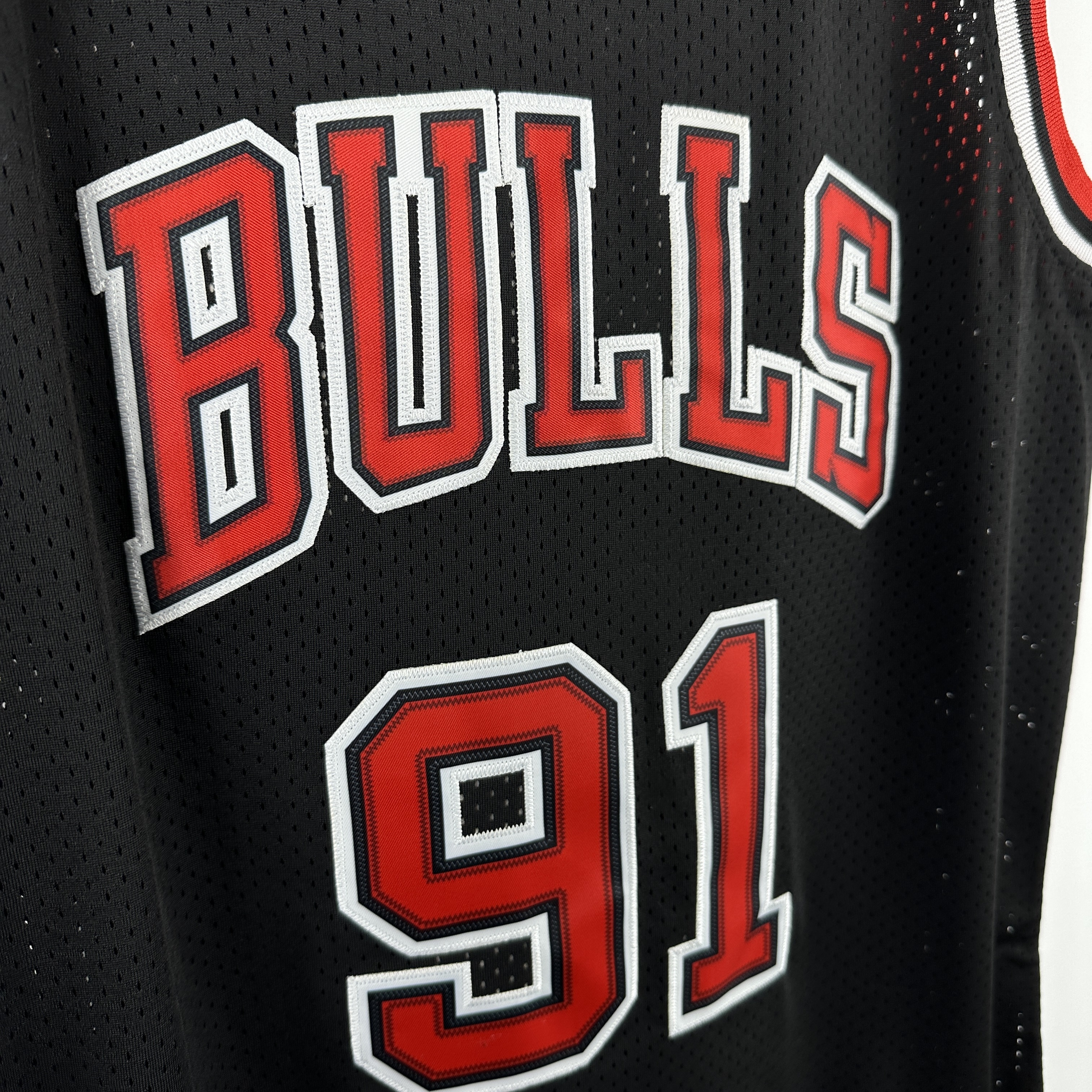 Embroidered MN retro jersey, Bulls 97/98 season, black, No. 91, Rodman