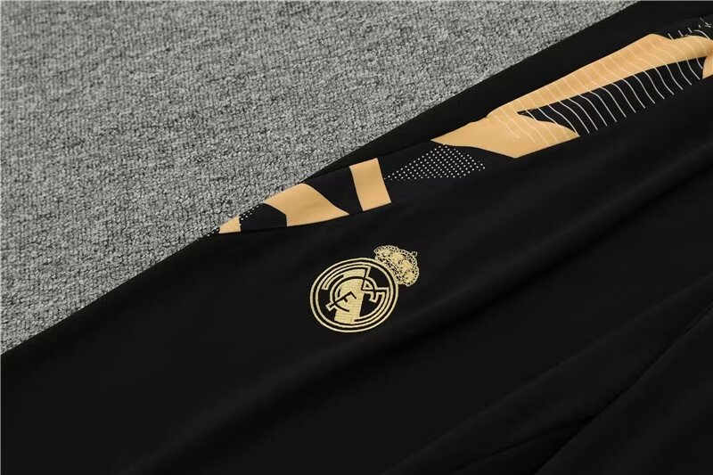 2024/25 Real Madrid half-zip training kit