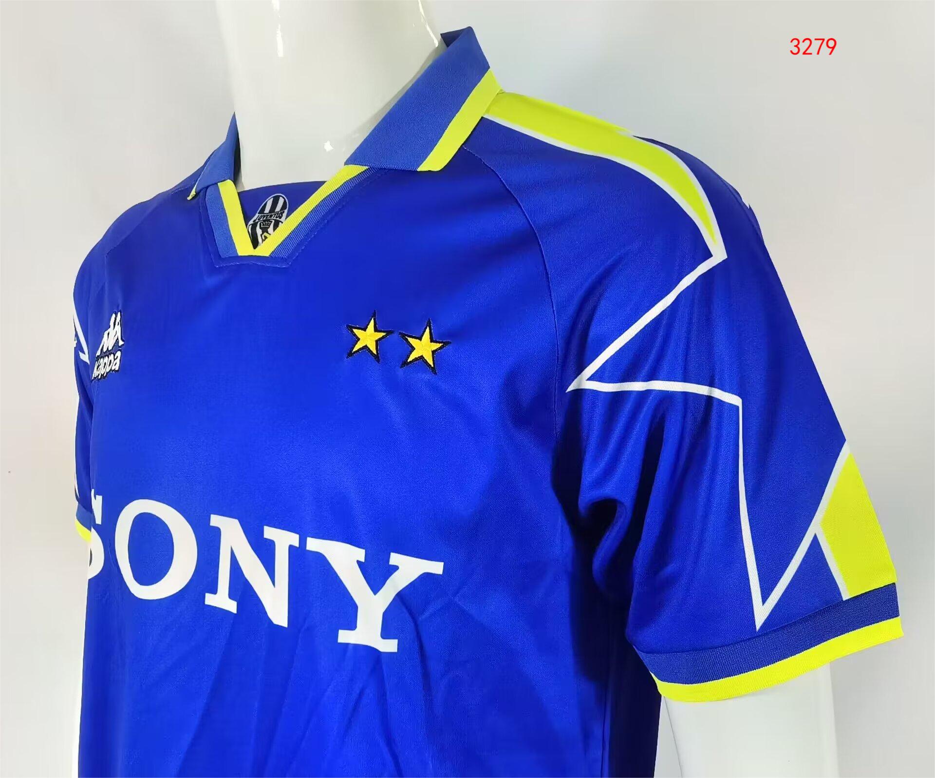 1996/97 Juventus away retro jersey - Fans Edition