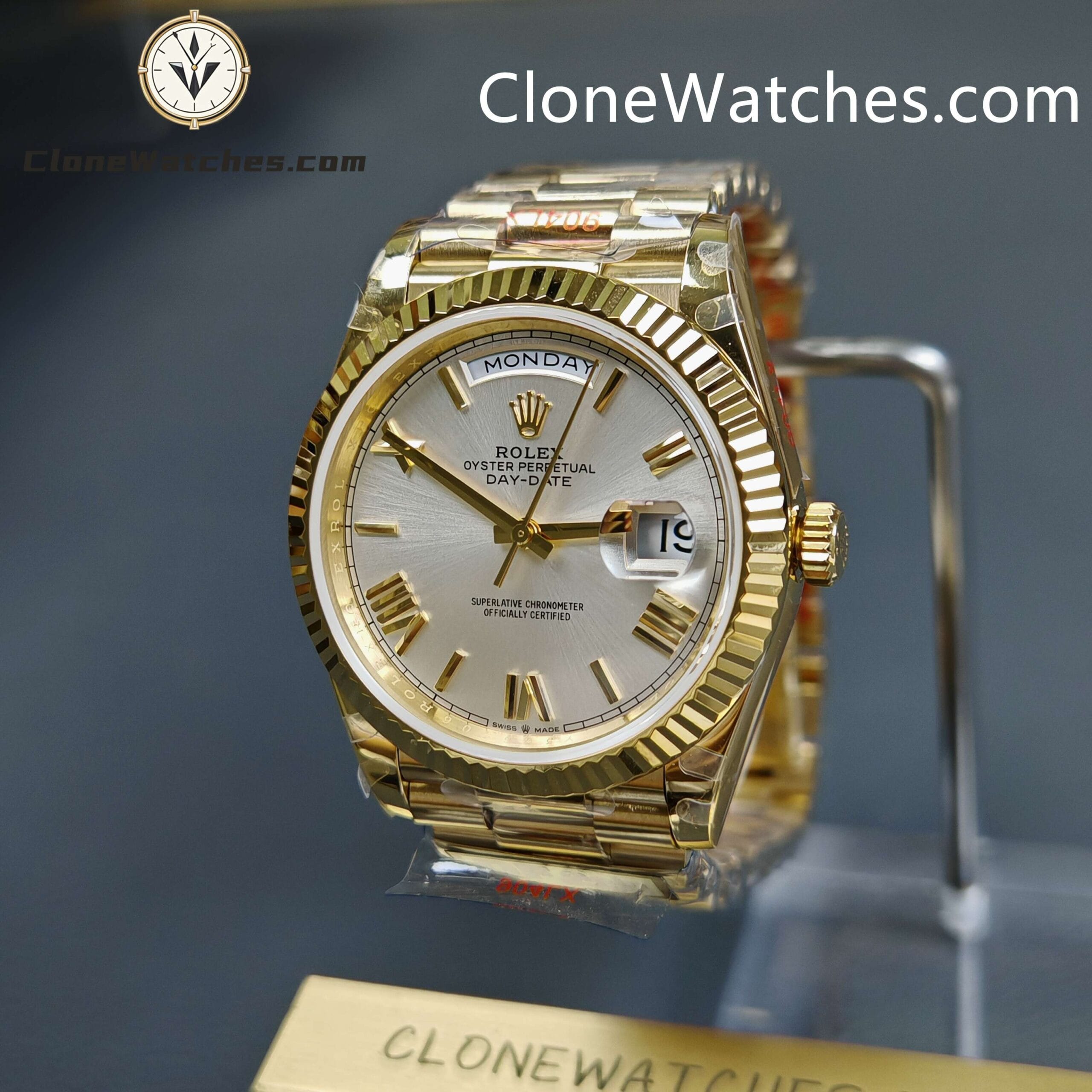 Rolex Super Clone Watches 1:1 Day Date 18K Gold Silver Dial 40mm m228238-0002 3255 Movement