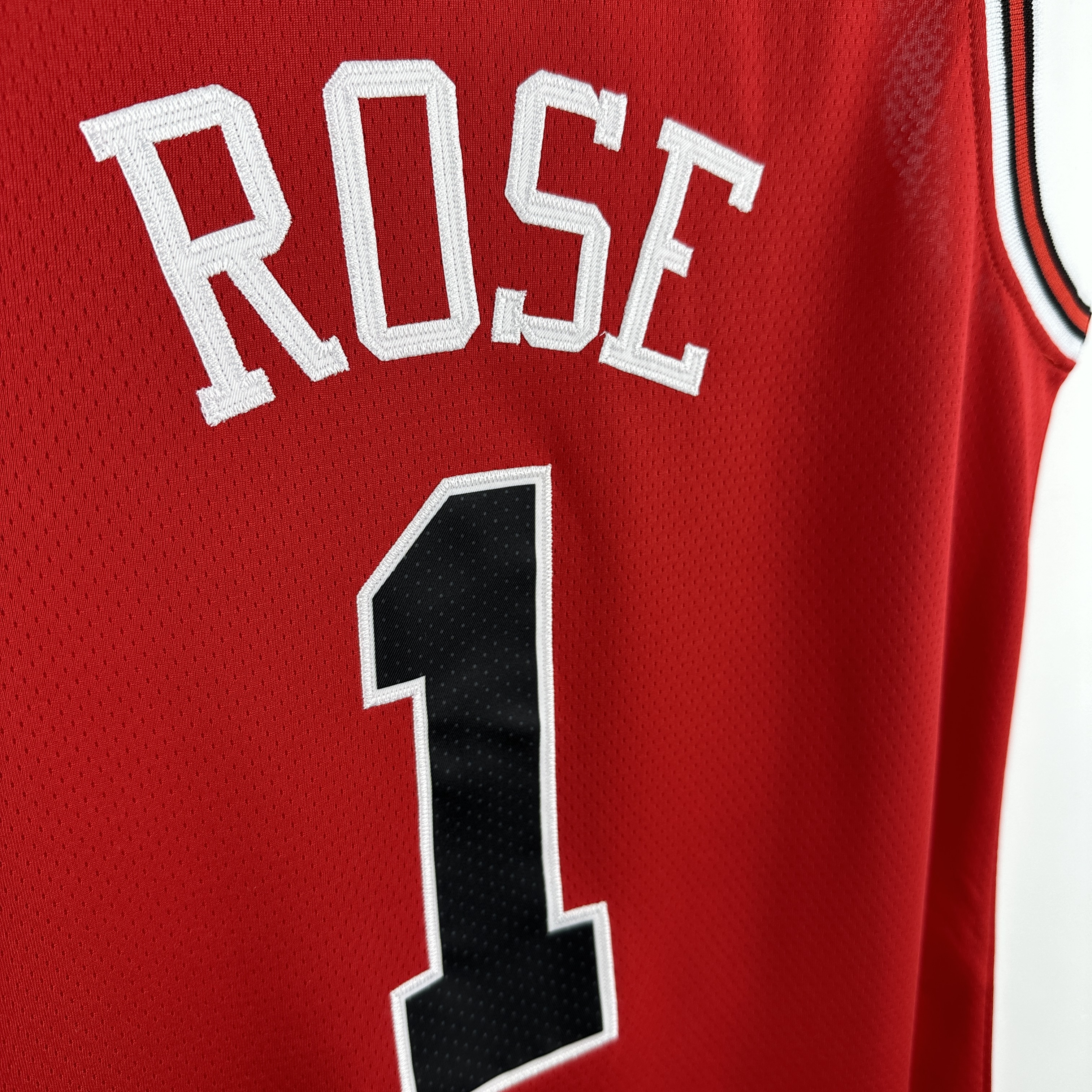 Embroidery Bull Red No.1 Ross