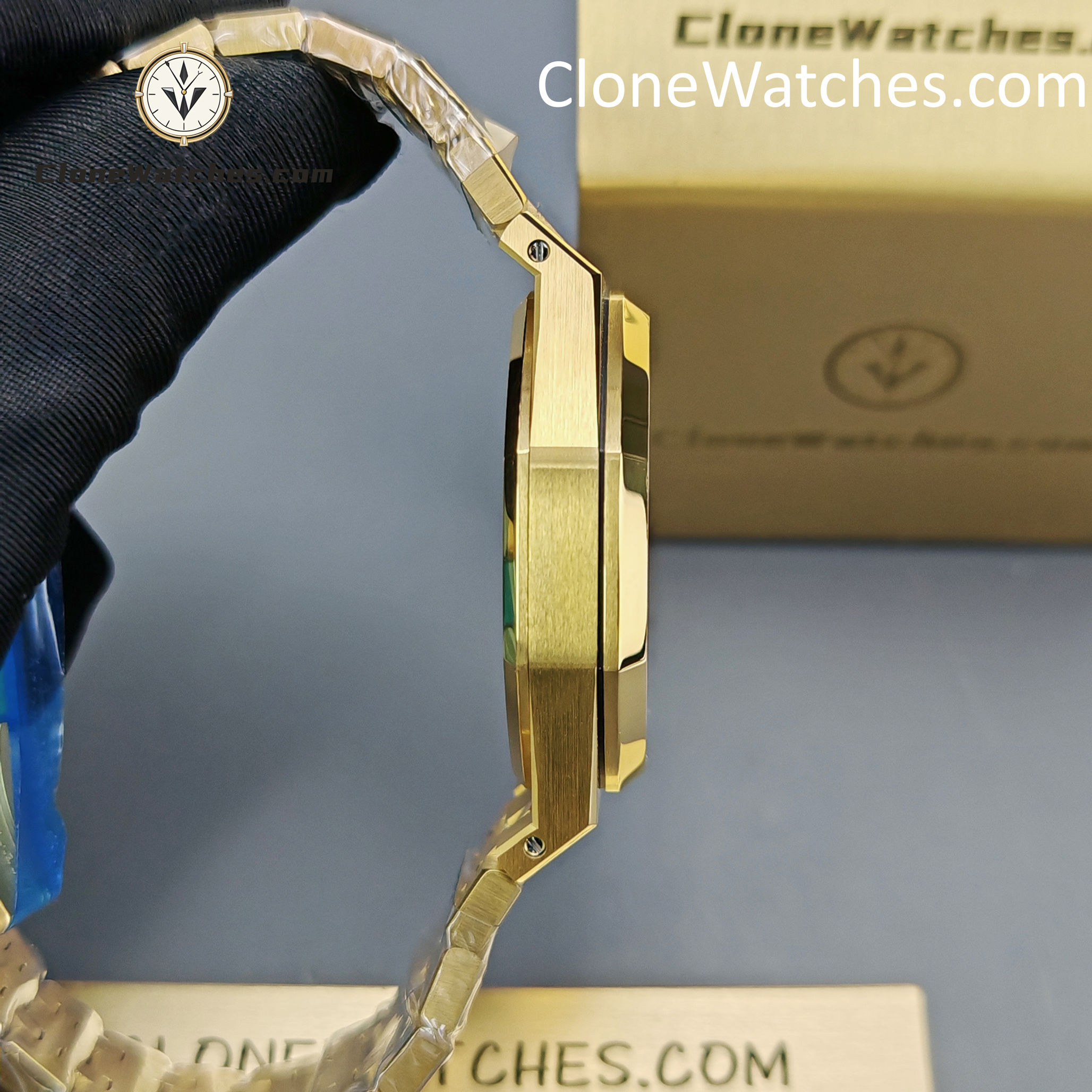 Audemars Piguet Super Clone Watches 1:1 Royal Oak 18K Gold 15450BA Blue Dial 37MM