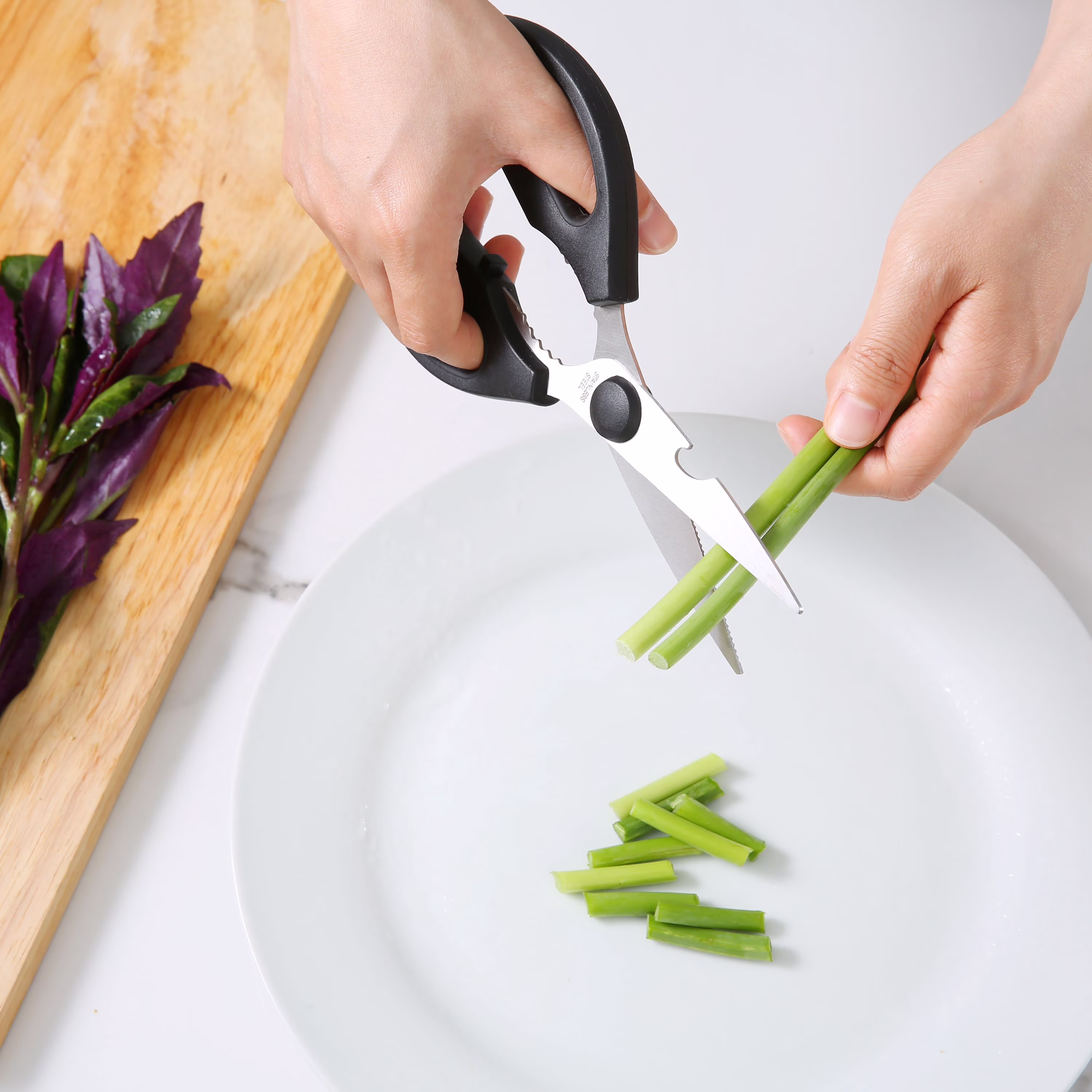 Mainstays Black Handle Stainless Steel Multi-Purpose 8.6in Kitchen Shears