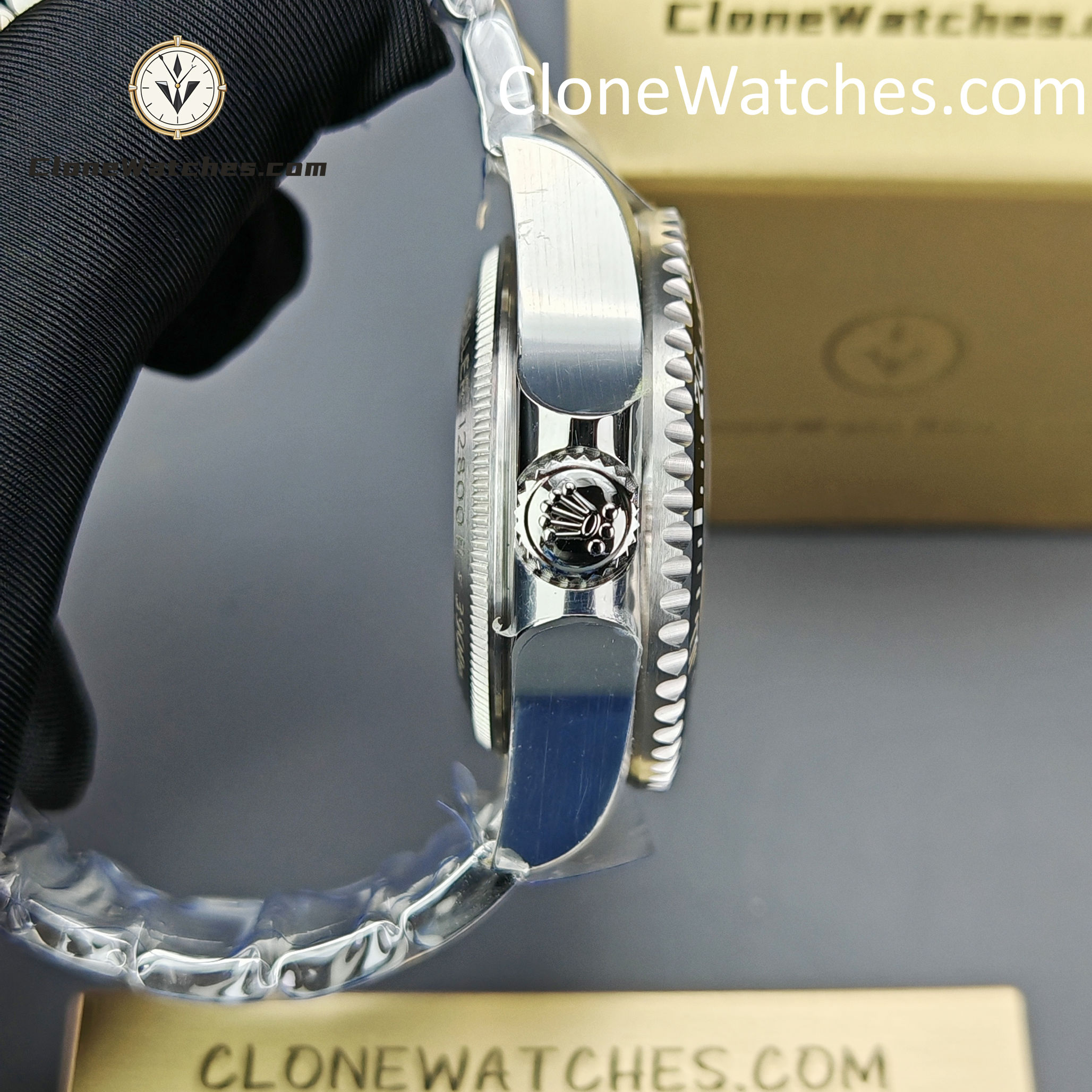 Rolex Super Clone Watches 1:1 Deepsea Sea Dweller Gradient Blue Dial m126660-0002 3235 Movement