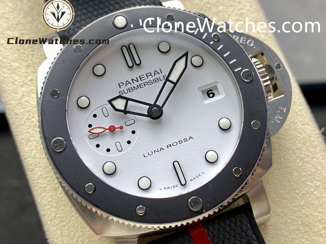 Panerai Super Clone Watches 1:1 Submersible Luna Rossa PAM01579 White Dial 42mm