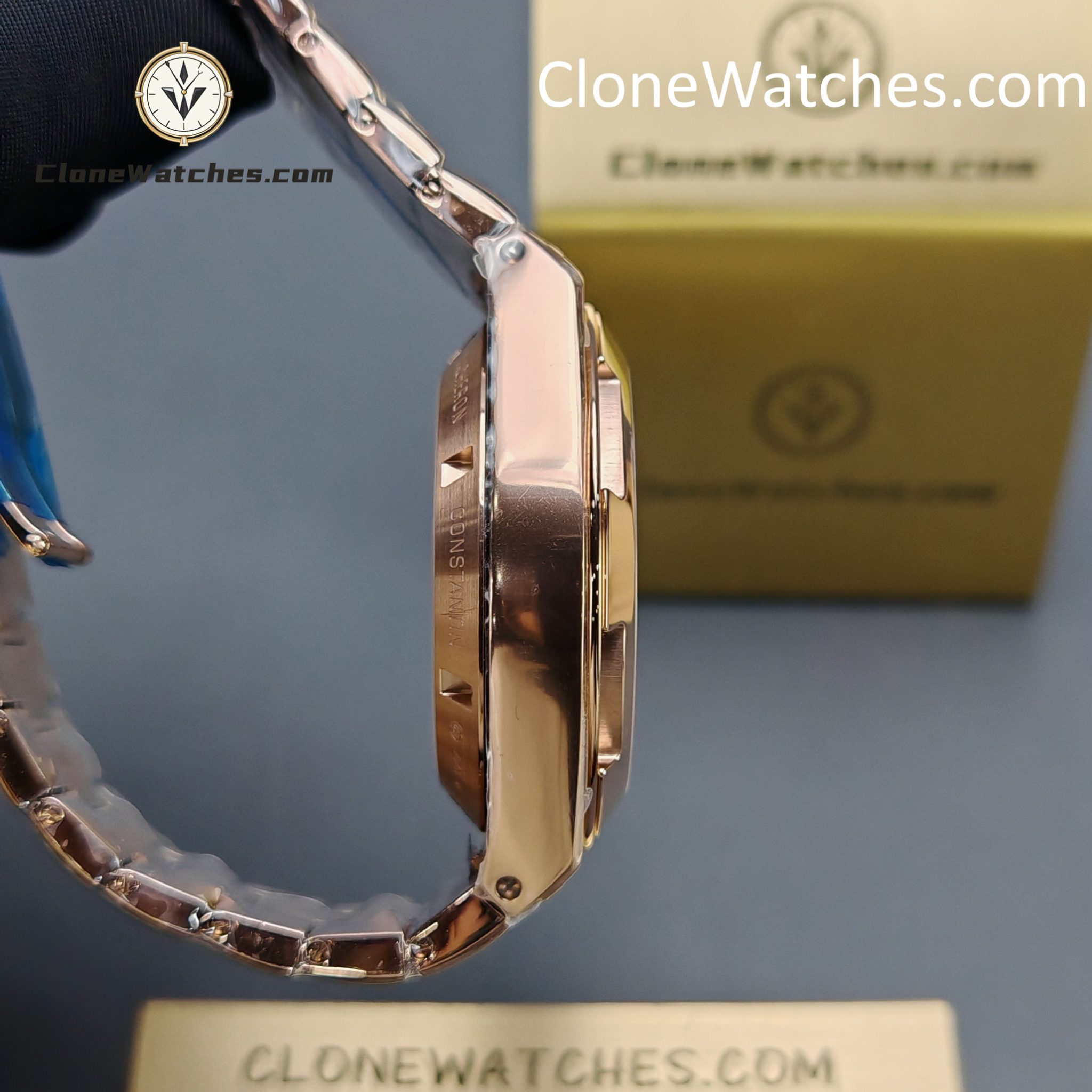 Vacheron Constantin Super Clone Watches 1:1 Overseas Chronograph Rose Gold 5500V/110R-B952 Blue Dial