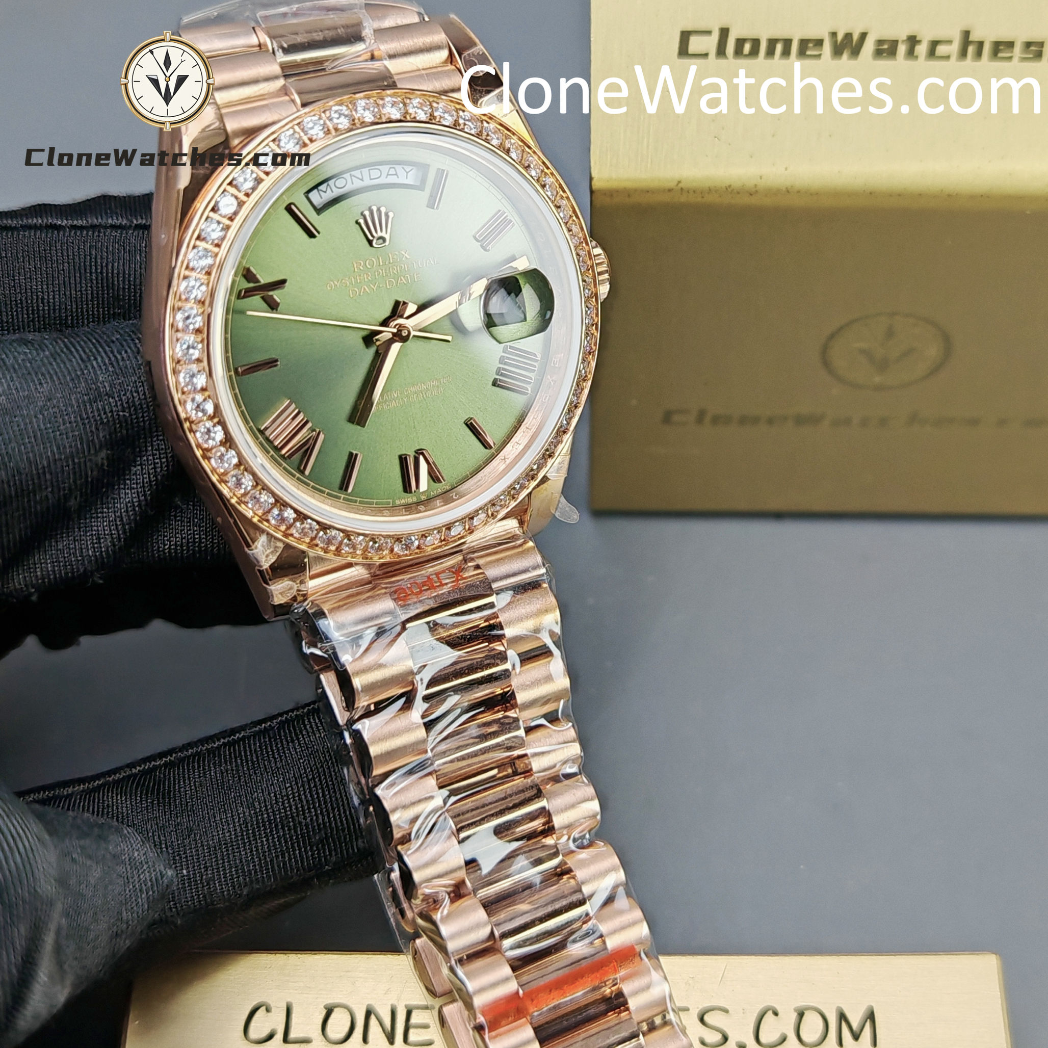 Rolex Super Clone Watches 1:1 Day Date Rose Gold Green Roman Dial 40mm m228345rbr-0011 3255 Movement