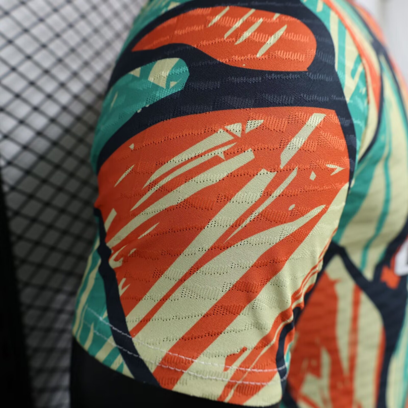 2024/25 Arsenal Training Shirt - Player Edition