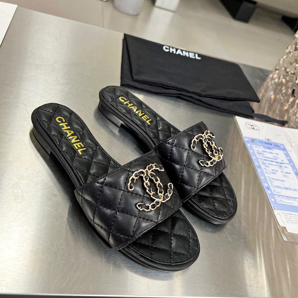 Chanel Lambskin Fashion Flat Sandals Slide