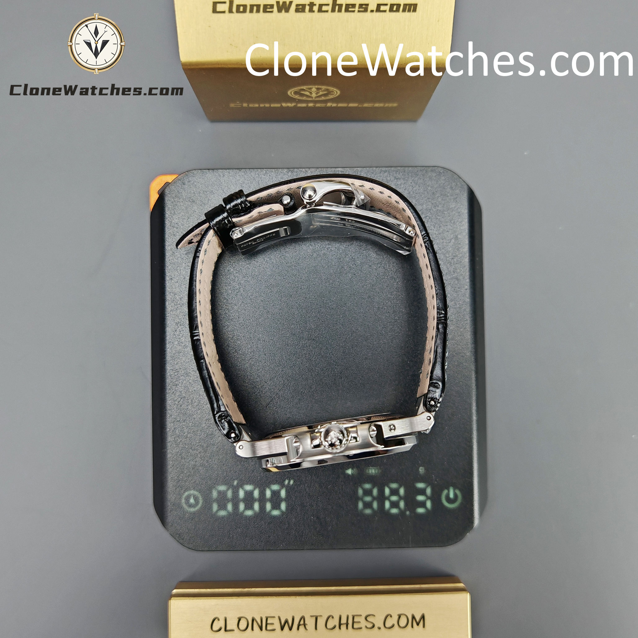 Patek Philippe Super Clone Watches 1:1 Nautilus 5712 Blue Dial Black Leather Strap