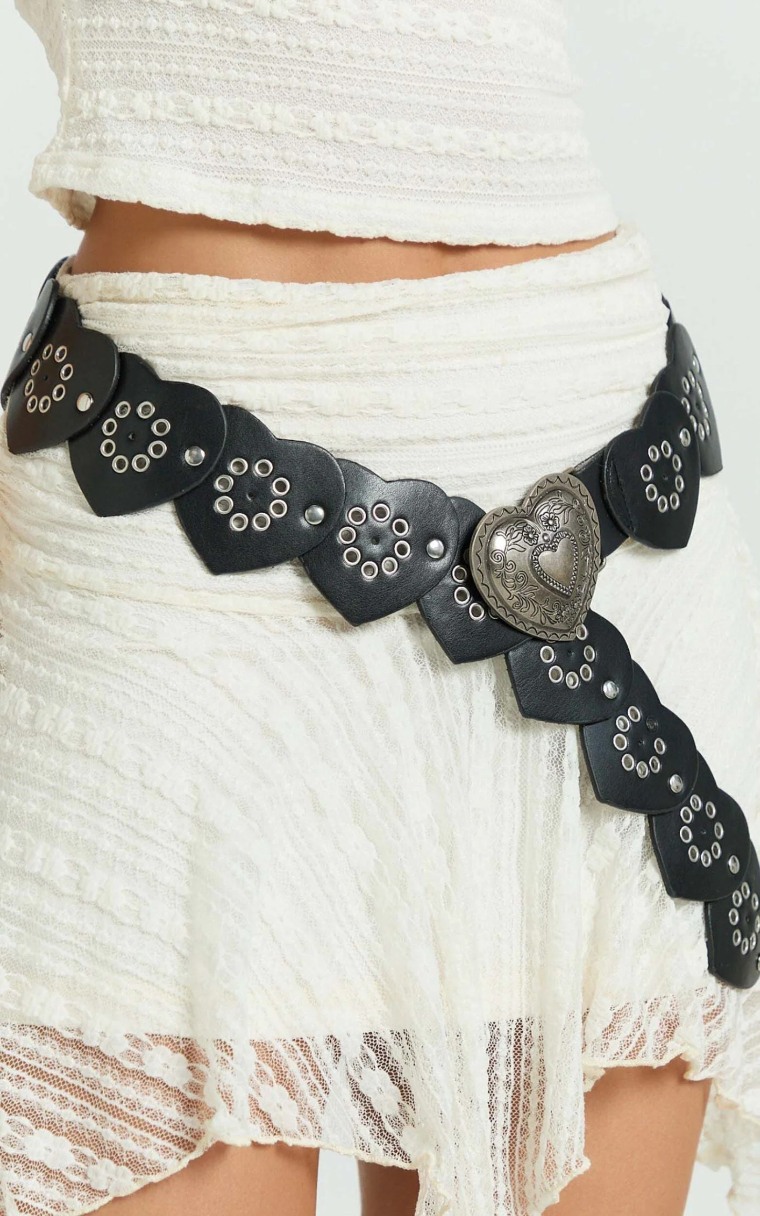 Xandy Belt - Heart Chunky Statement Belt in Black