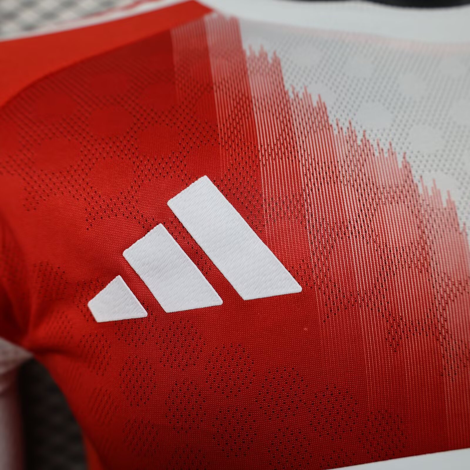 25-26 Bayern Munich Home Long Sleeve Shirt - Player Edition