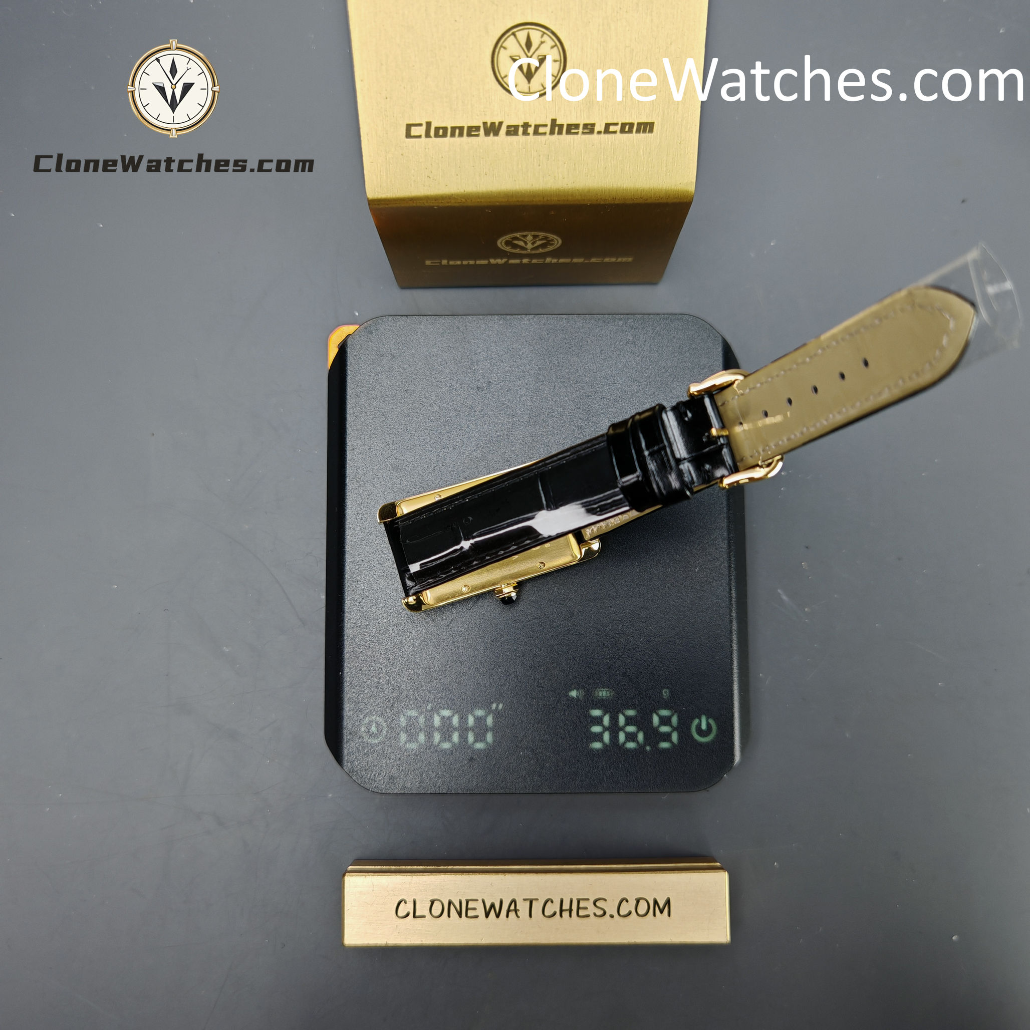 Cartier Super Clone Watches 1:1 Tank Américaine Quartz Movement Silver White Dial 41.6*22.6MM W2620030