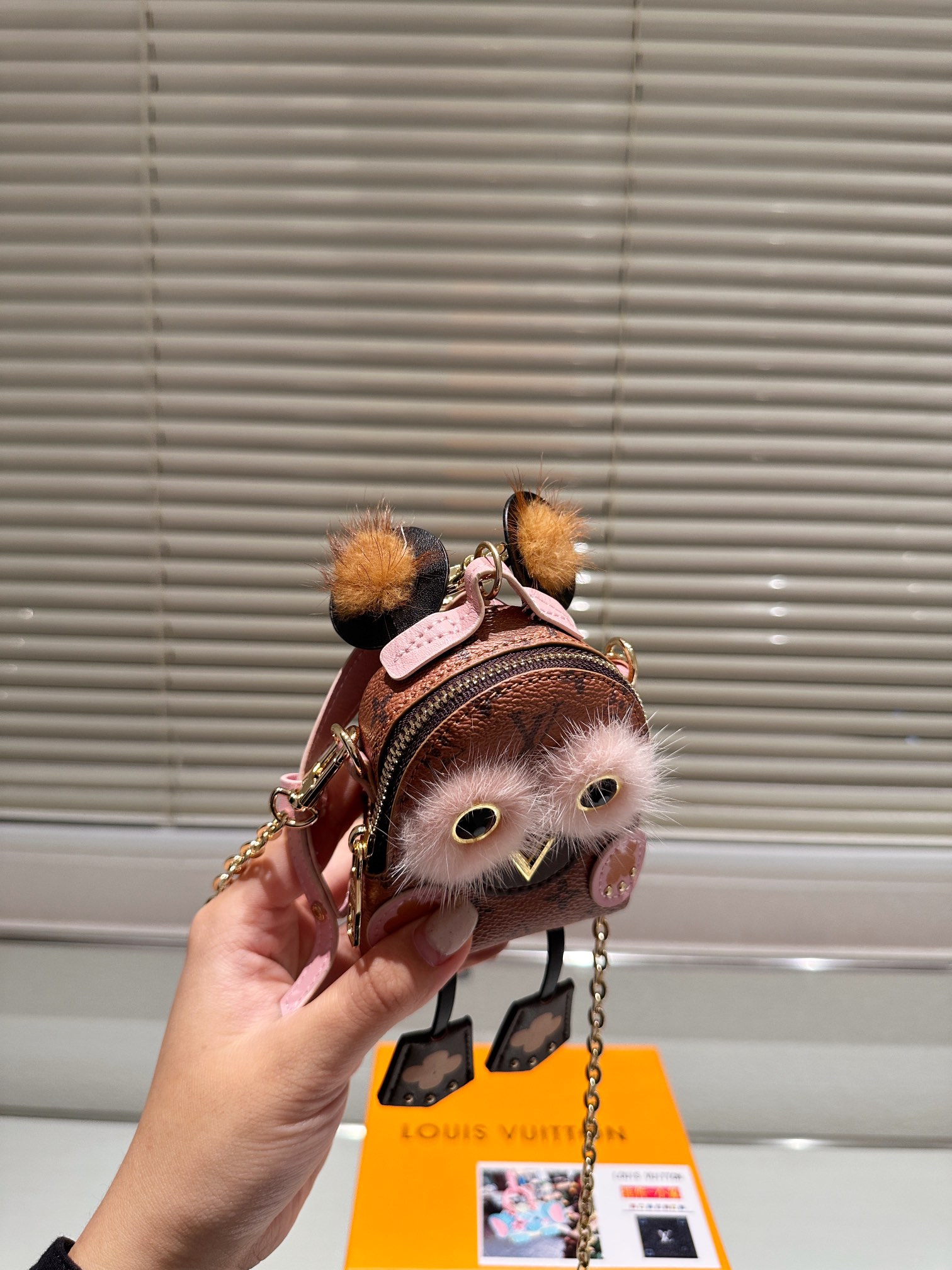 Lv mini backpack pendant