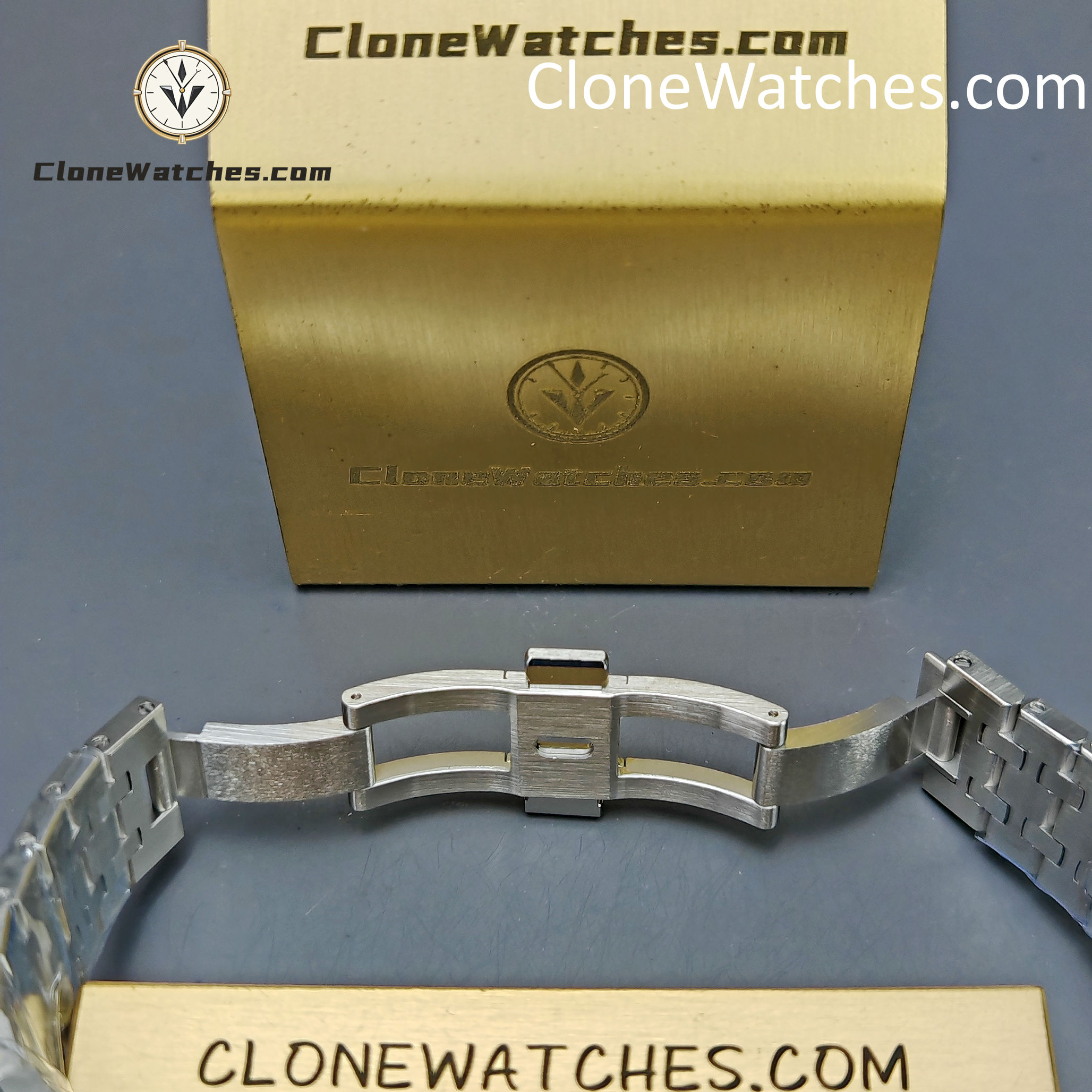Audemars Piguet Super Clone Watches 1:1 Royal Oak 15450 Blue Dial 37MM