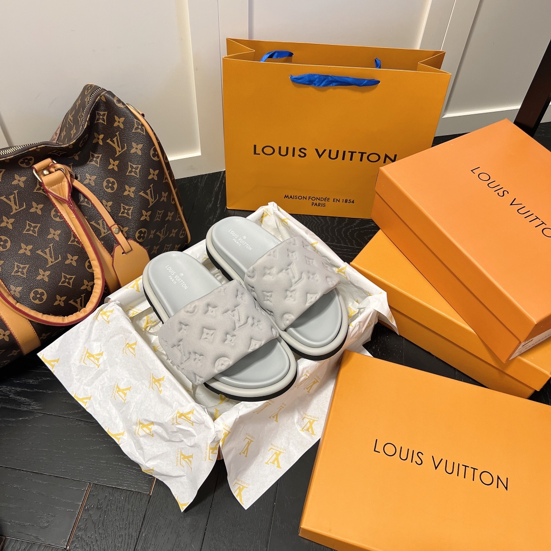 Louis Vuitton LV Pool Pillow Fashion Flat Flip-flops Slide Sandal