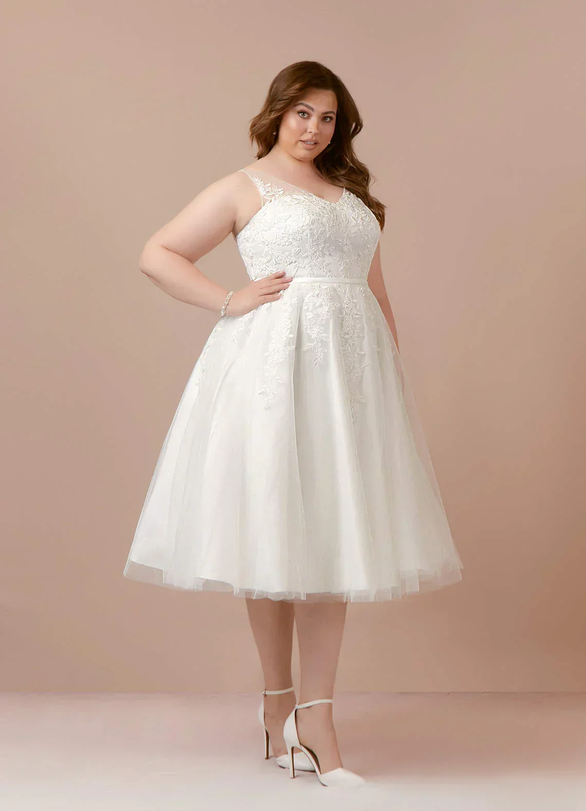 Diamond White A-Line V-Neck lace Satin Dress