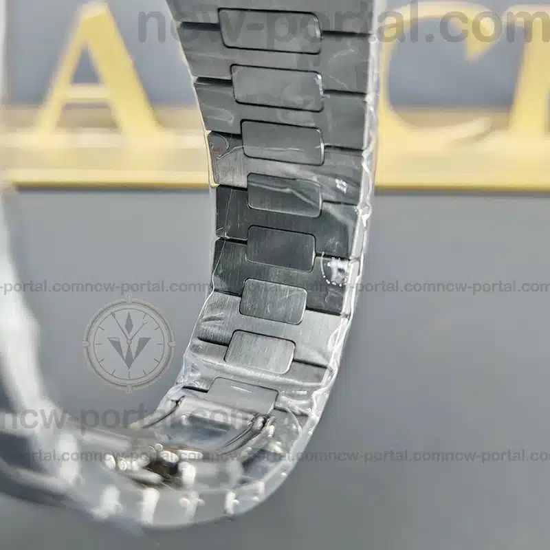 Patek Philippe Super Clone Watches 1:1 DDF 5811 Nautilus New Clasp