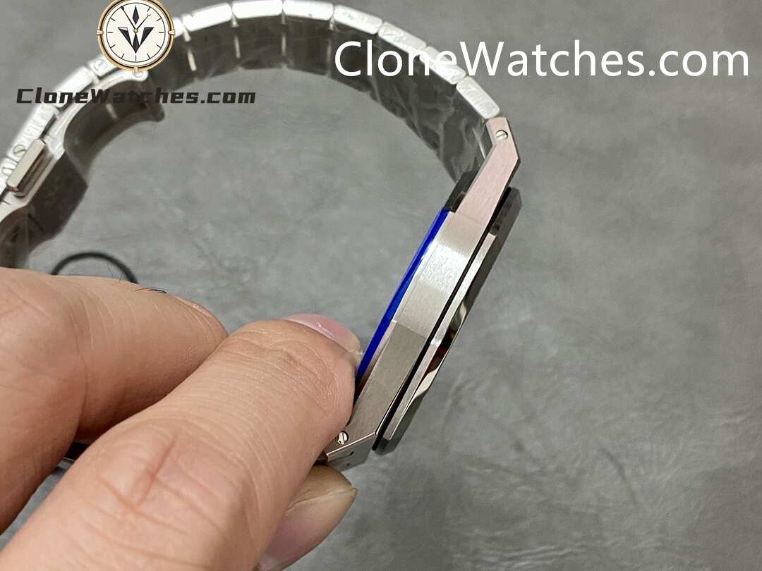 Audemars Piguet Super Clone Watches 1:1 Royal Oak”Jumbo” Extra-Thin 16202 Gradient Green Dial 39MM