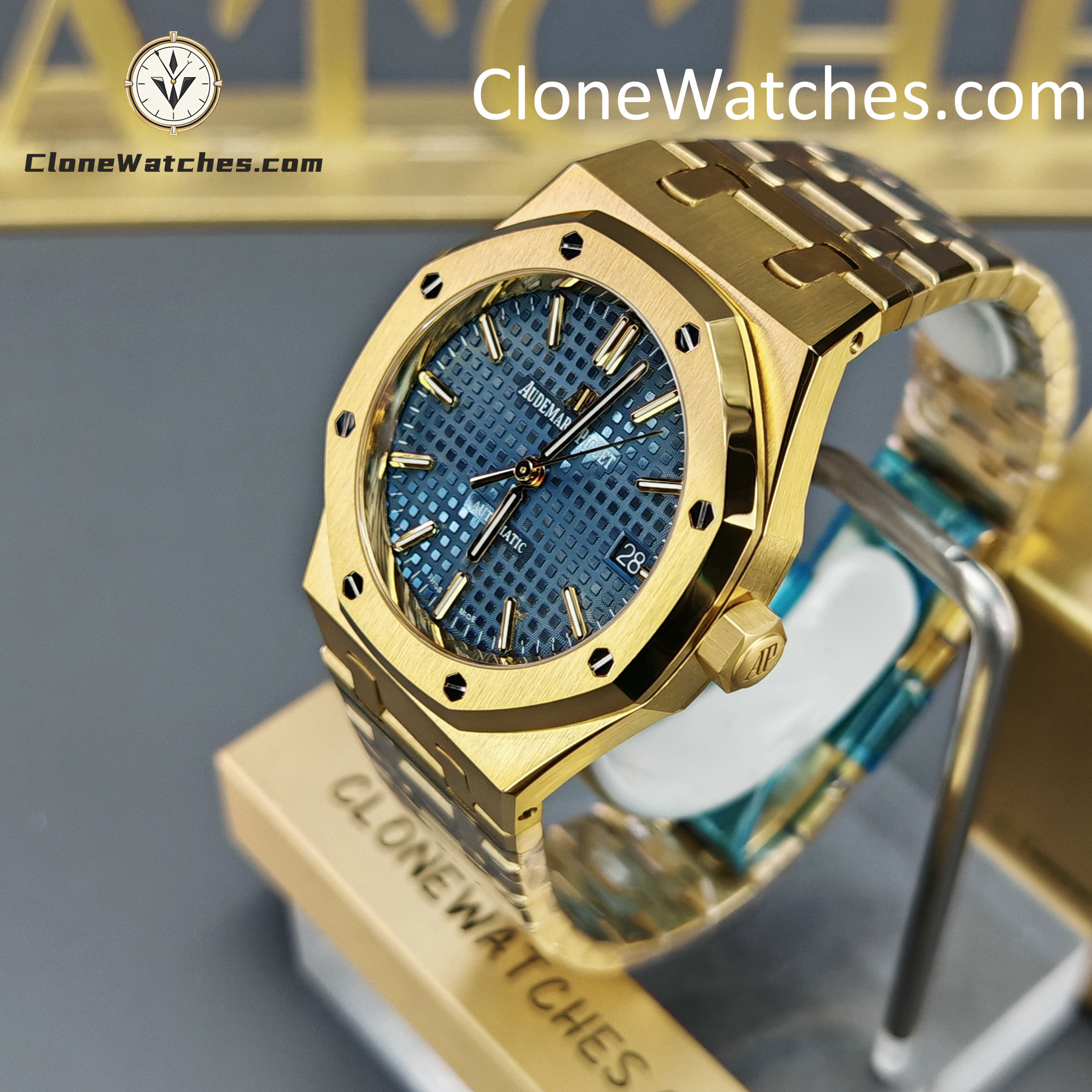 Audemars Piguet Super Clone Watches 1:1 Royal Oak 18K Gold 15450BA Blue Dial 37MM