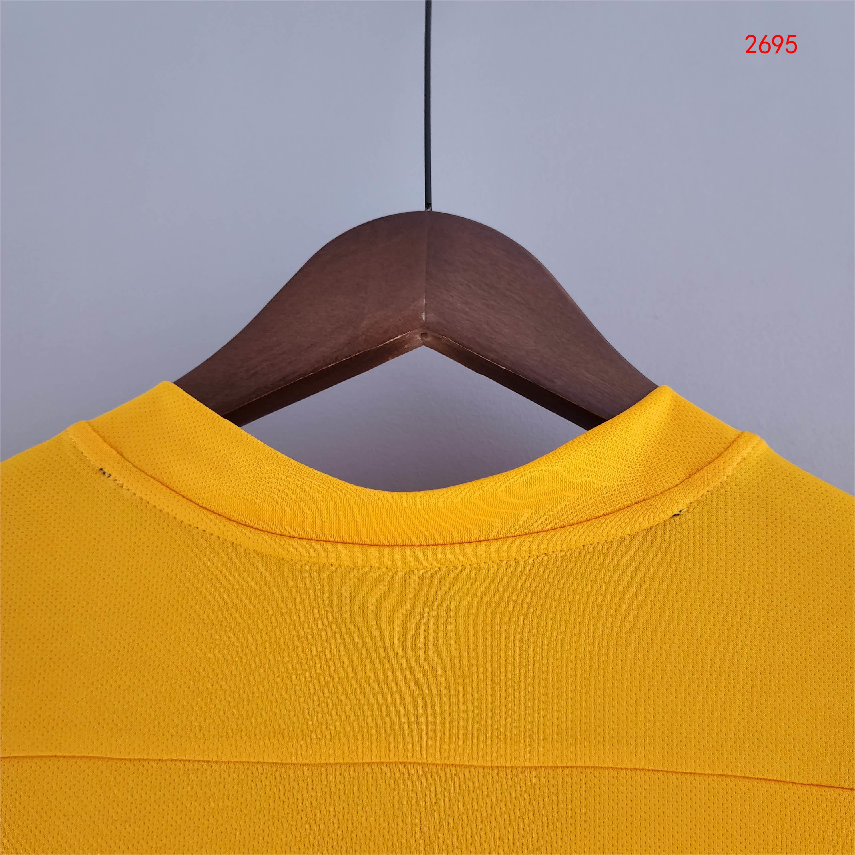 2022/23 Wolverhampton Wanderers Home Football Shirt 1:1 Thai Quality - Fans Edition