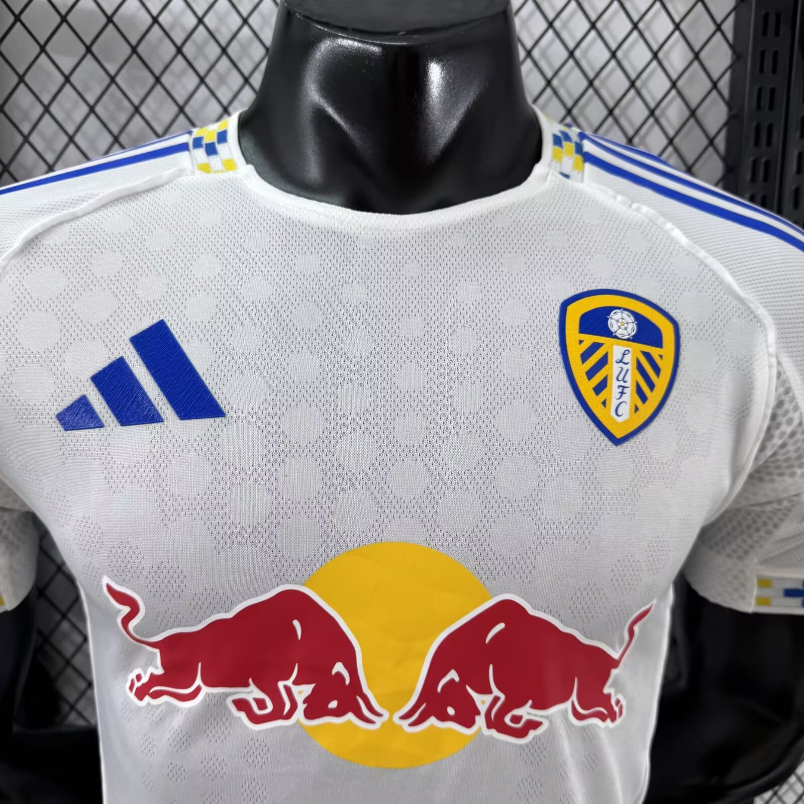 2025-26 Leeds United Home Shirt - Player Edition