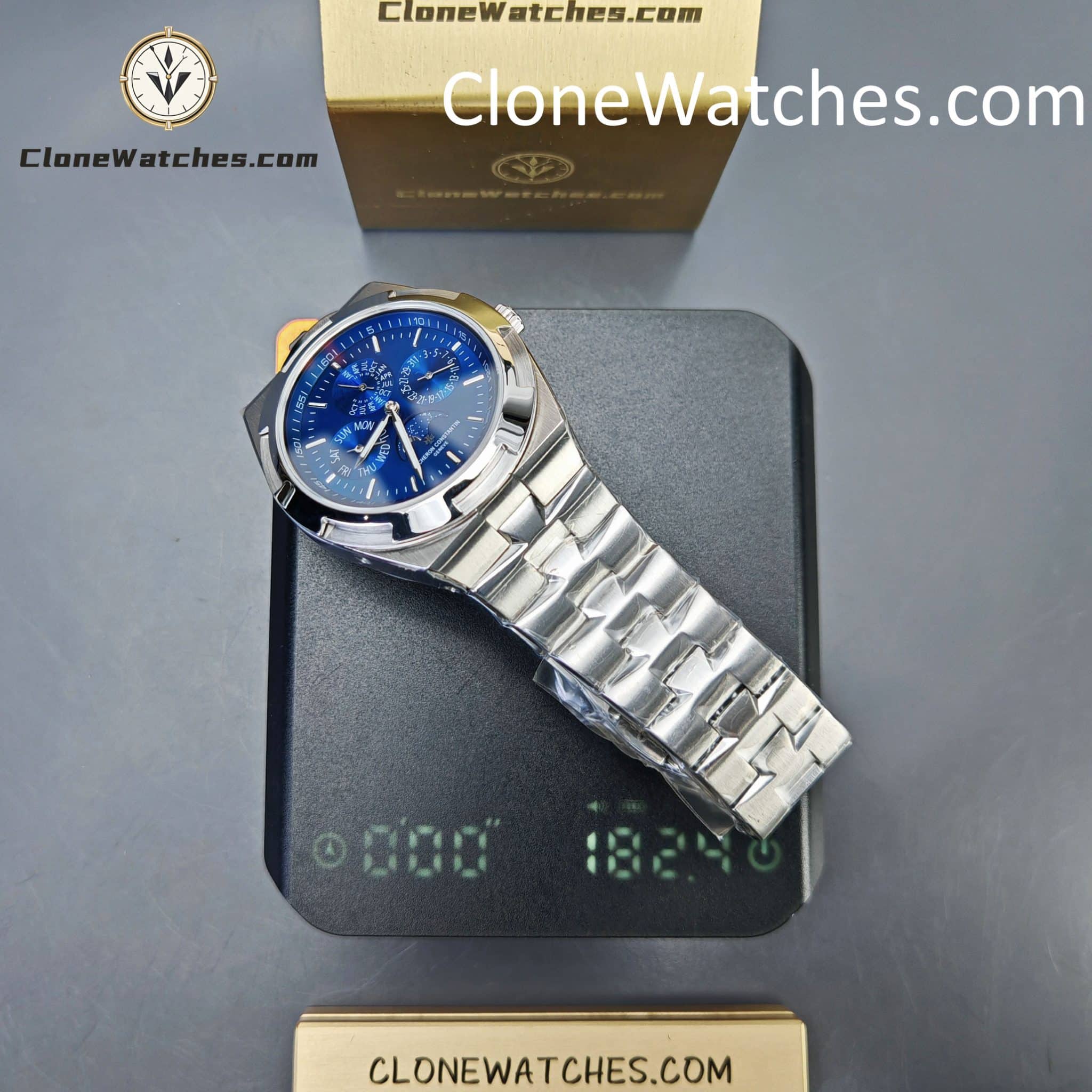 Vacheron Constantin Super Clone Watches 1:1 Overseas perpetual calendar 4300V/220G-B945 Blue Dial