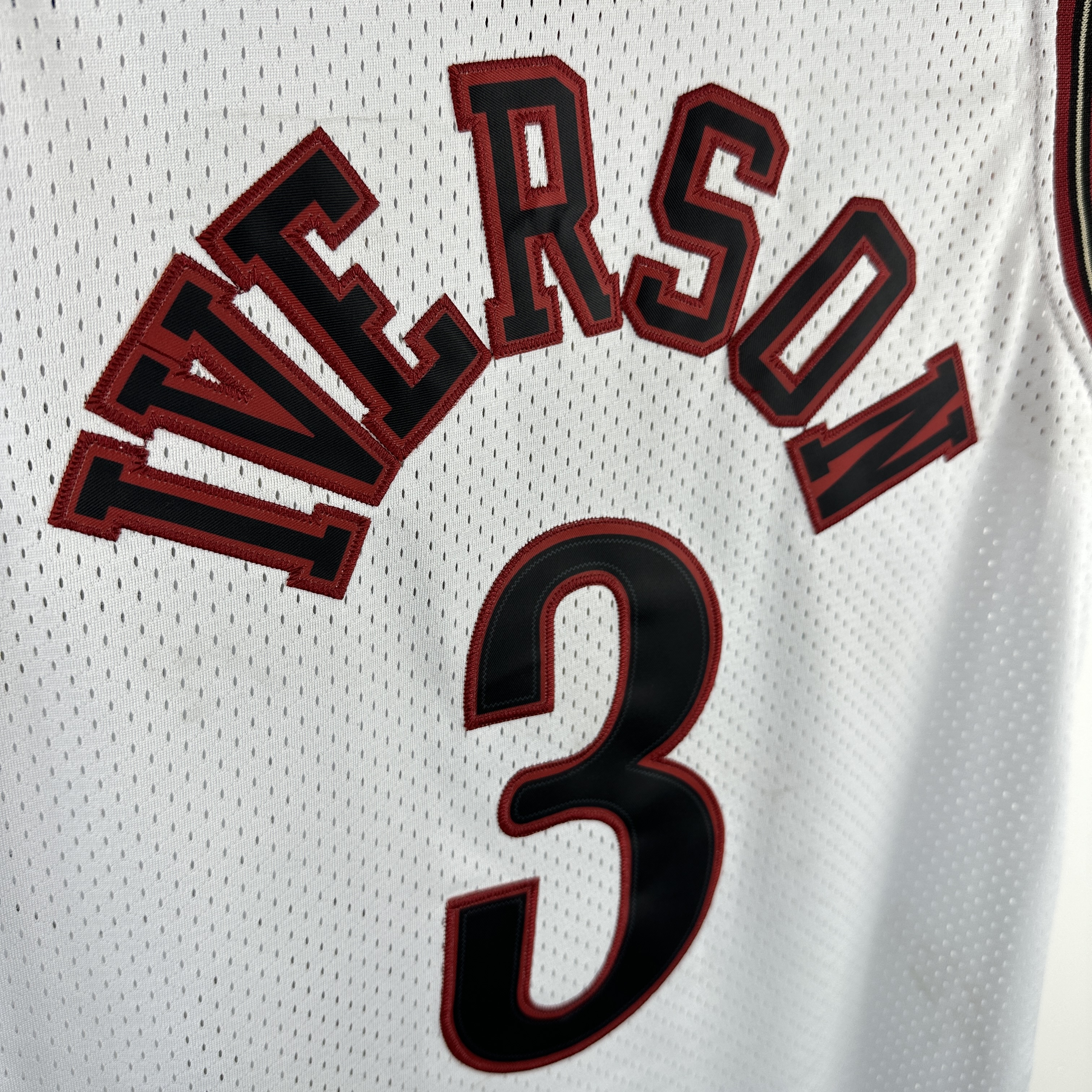 Embroidered MN Retro Jersey 76ers 97/98 Season Big Star White No. 3 Iverson