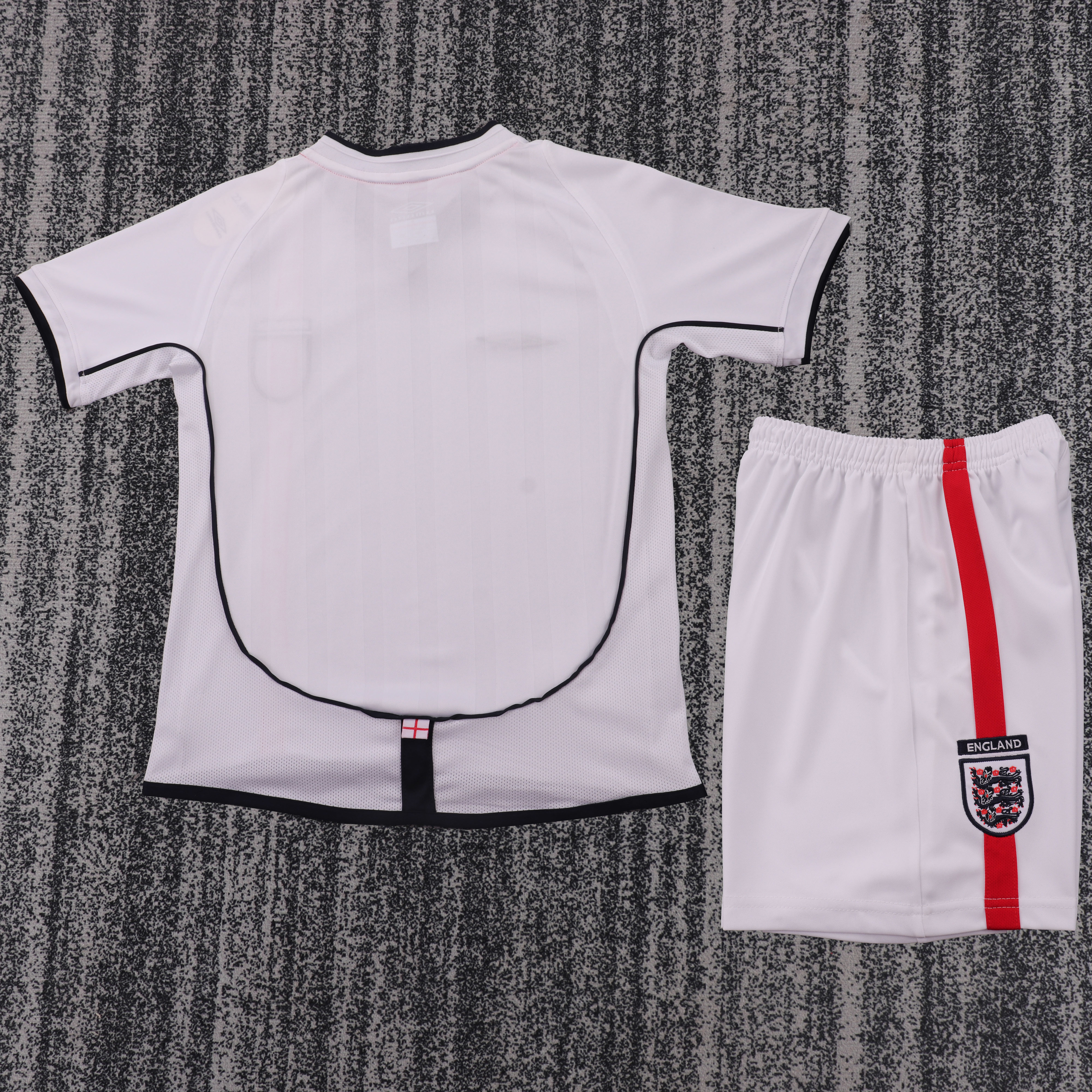 2002 England Home Retro Children's Jersey Set - Fans Edition