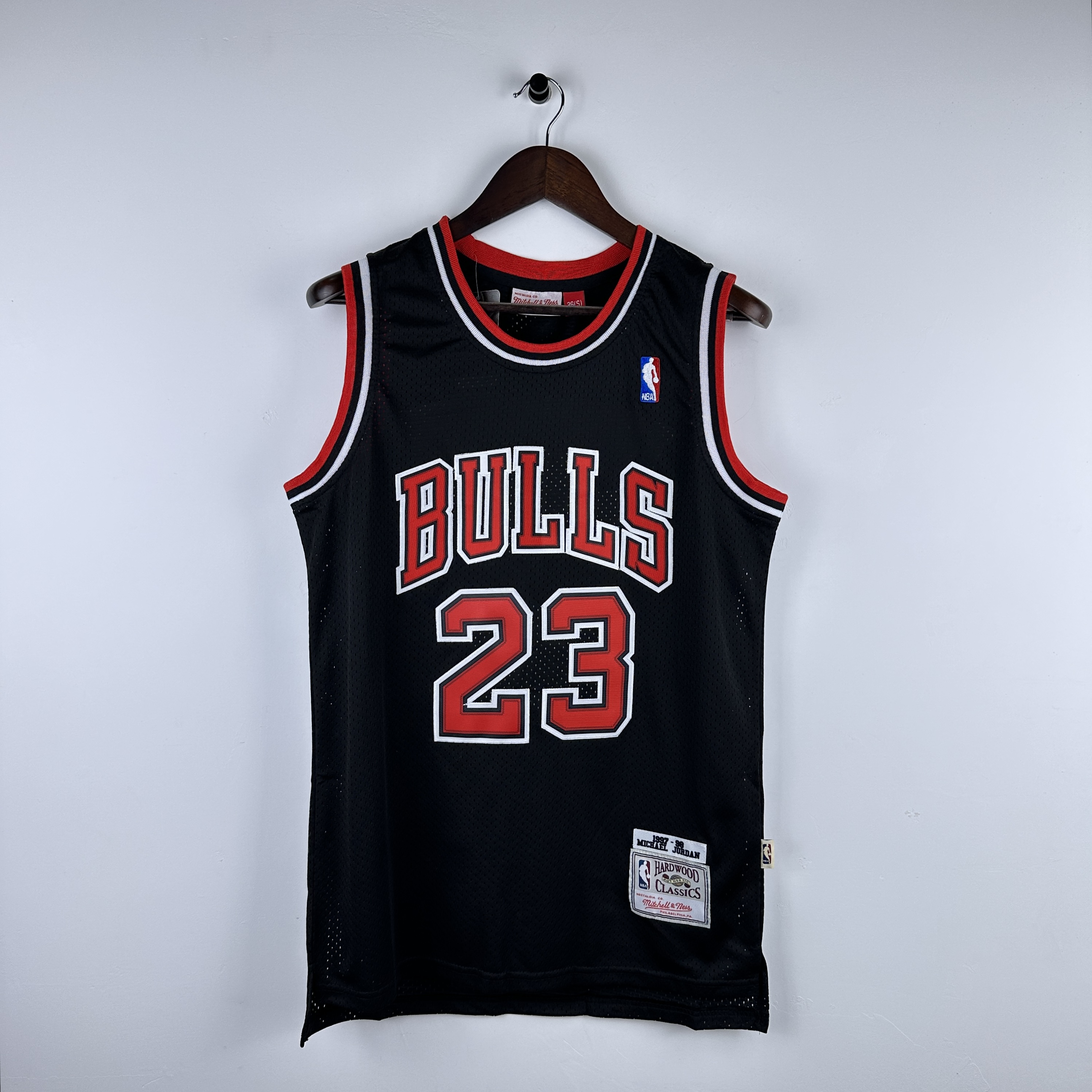 Embroidered MN retro jersey Bulls 97/98 season black No. 23 Jordan