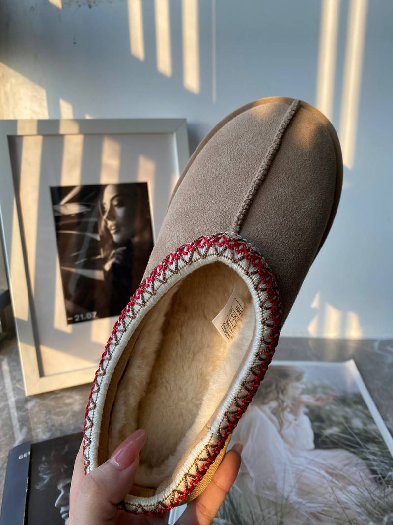 UGG Women’s Tasman Tazzlita-Thin Sole