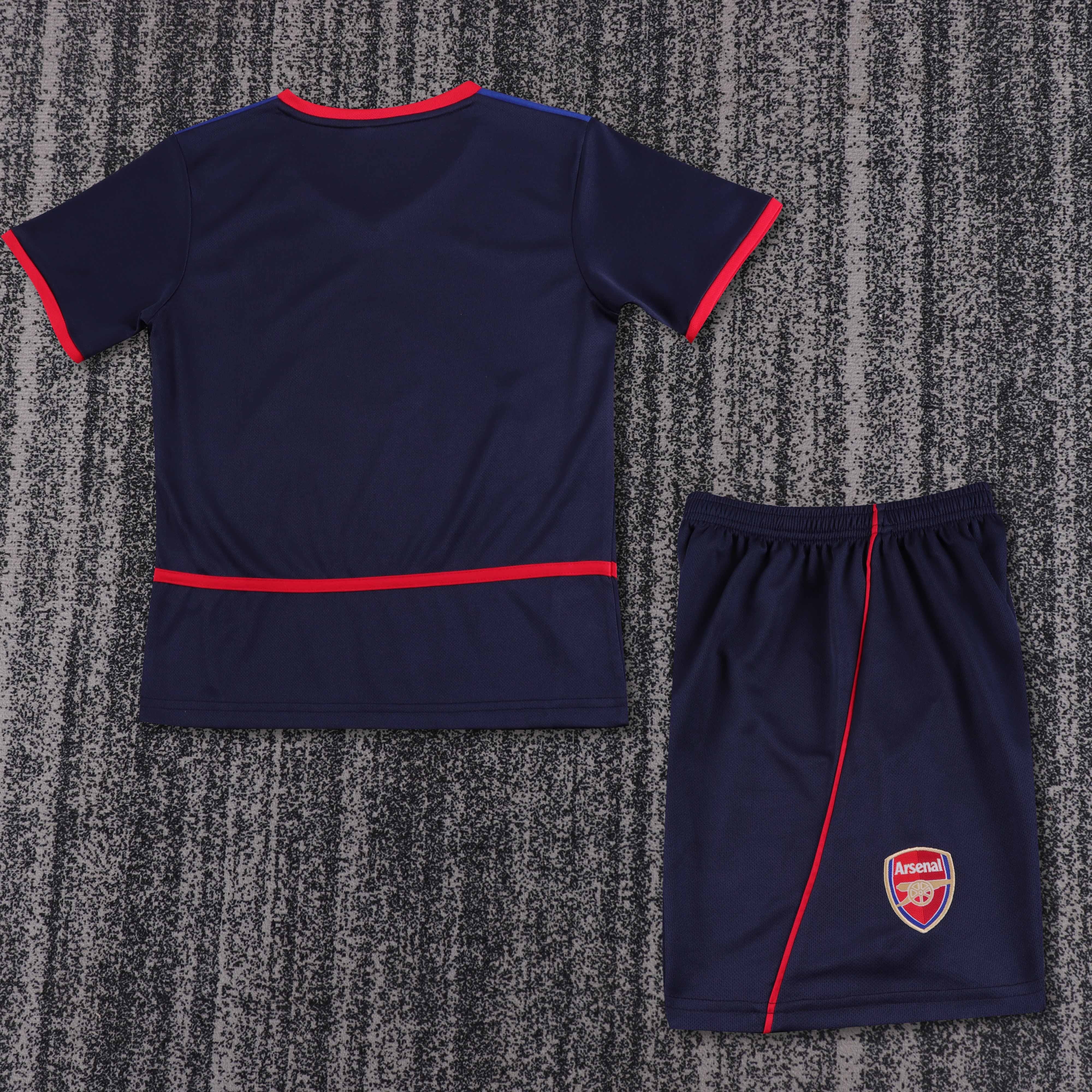 2002-04 Arsenal Away Retro Children's Jersey Set - Fans Edition