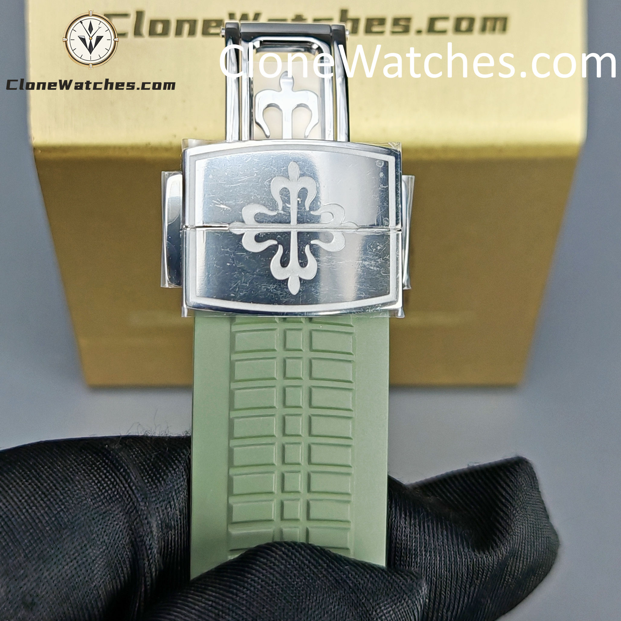 Patek Philippe Super Clone Watches 1:1 Aquanaut White Gold 5168G-010 42 mm